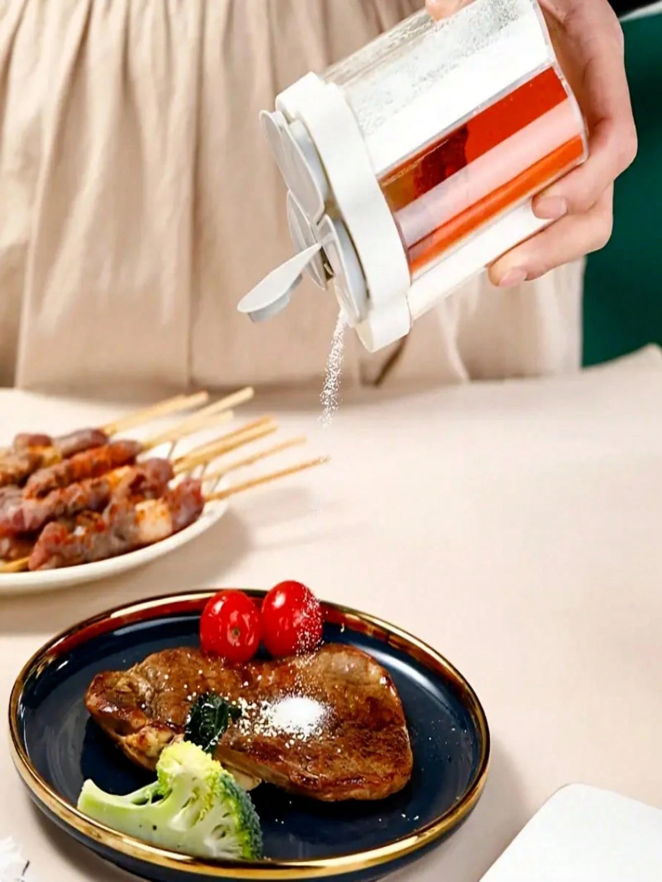 1pc Portable 5-In-1 Spice Container For Home Kitchen Use