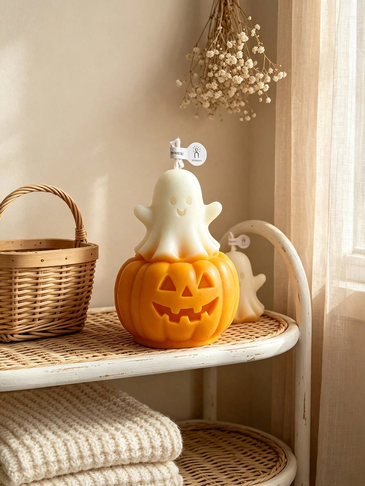1pc Pumpkin Ghost Shaped Candle, Halloween Theme Pumpkin Ghost Design- Aromatherapy- Smokeless, Long Lasting Fragrance, Suitable For Home Decor, Perfect For Bedroom Environment And DIY Gifts. Suitab