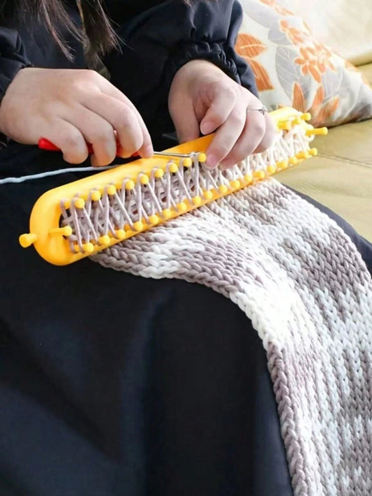 1pc/Set Handmade Knitting Kit With Knitting Loom, DIY Knitting Craft Weaving Tool, Crochet Hook, And Randomly Colored Accessories For Blanket, Scarf, Hat, Shawl, And Knit Sewing Projects
