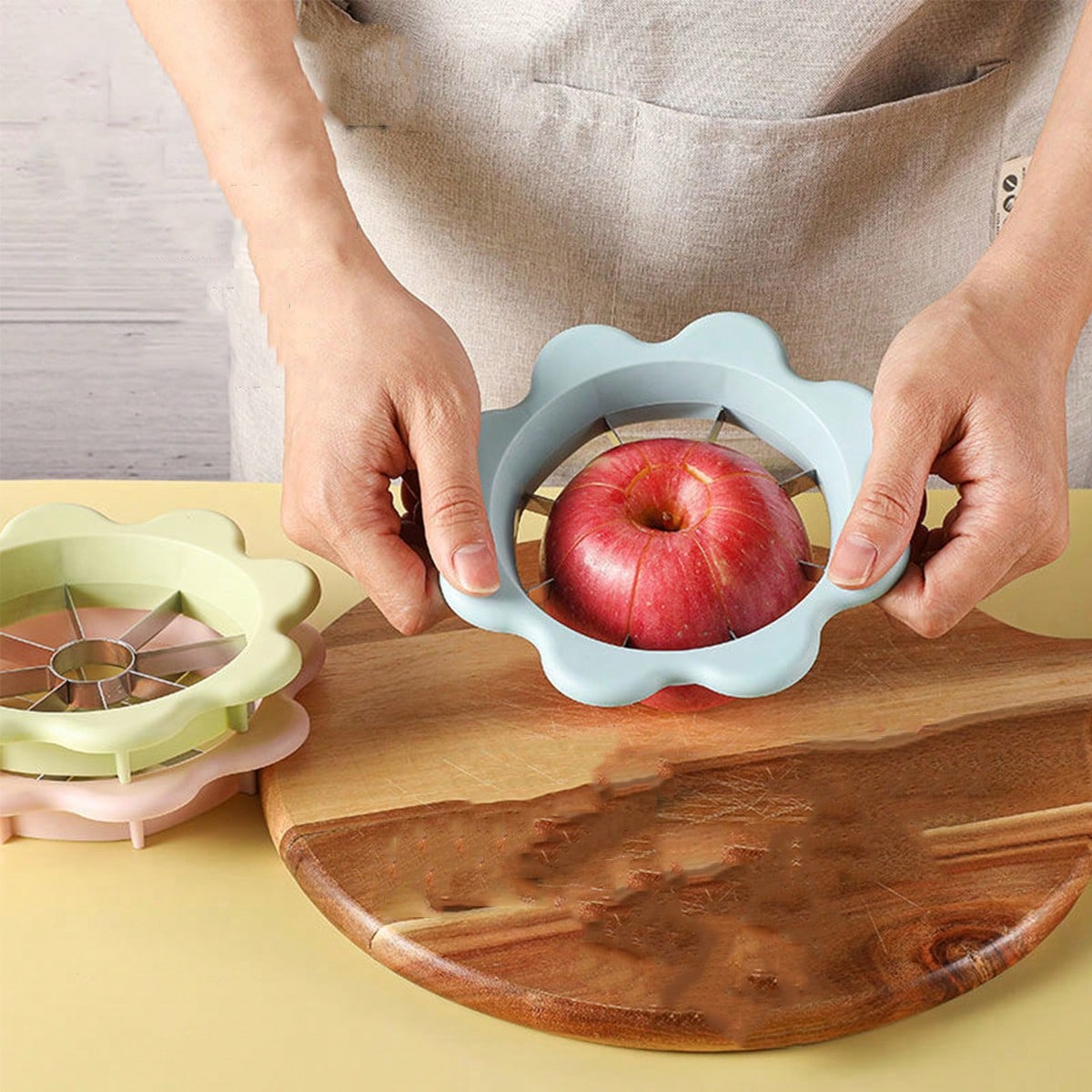 1pc Stainless Steel Flower Shaped Apple Cutter, Multifunction Fruit Corer & Divider, Household Kitchen Fruit Cutting Tool