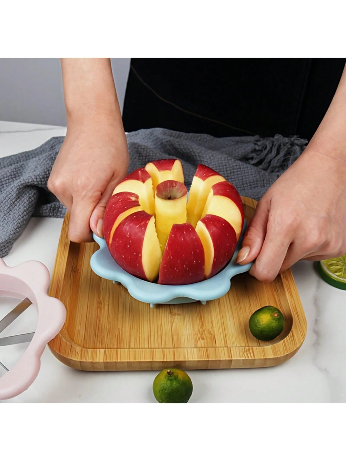 1pc Stainless Steel Flower Shaped Apple Cutter, Multifunction Fruit Corer & Divider, Household Kitchen Fruit Cutting Tool