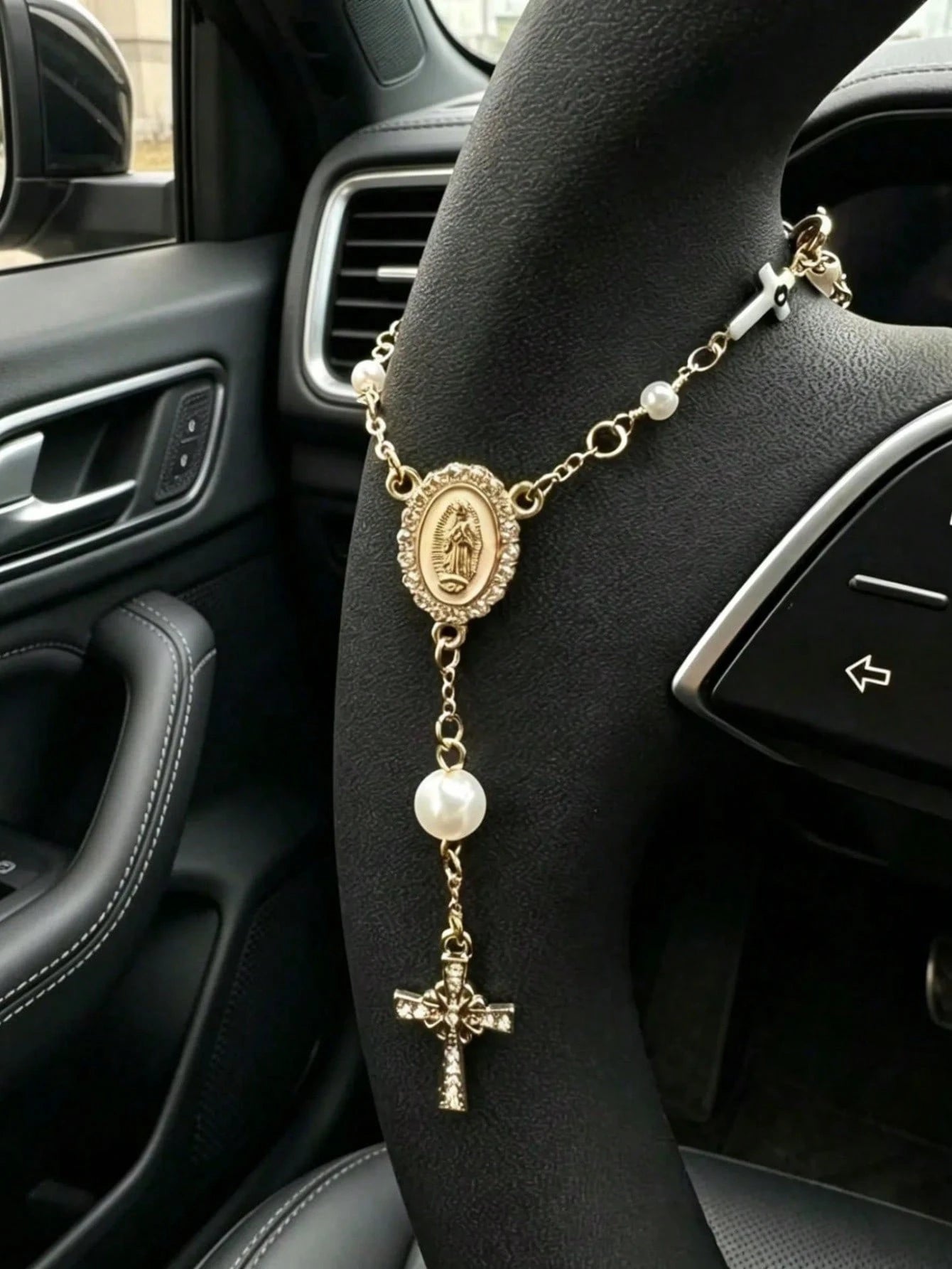 1pc Steering Wheel Rosary Ornament L Rosary Car Charm Accessory L Car Ornament L Car Charm L Car Decoration L Unique Fashion Car Charm Decor