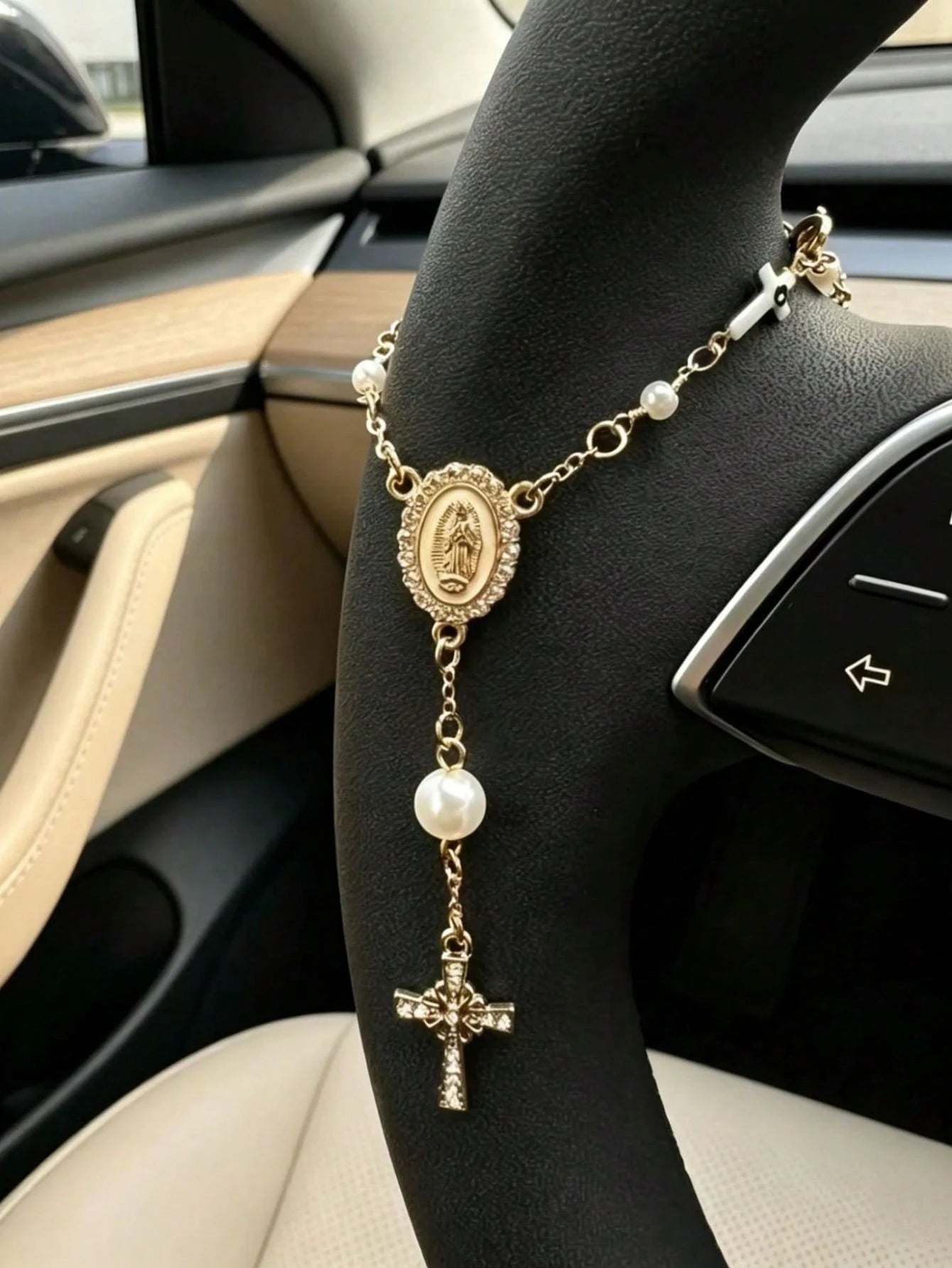 1pc Steering Wheel Rosary Ornament L Rosary Car Charm Accessory L Car Ornament L Car Charm L Car Decoration L Unique Fashion Car Charm Decor