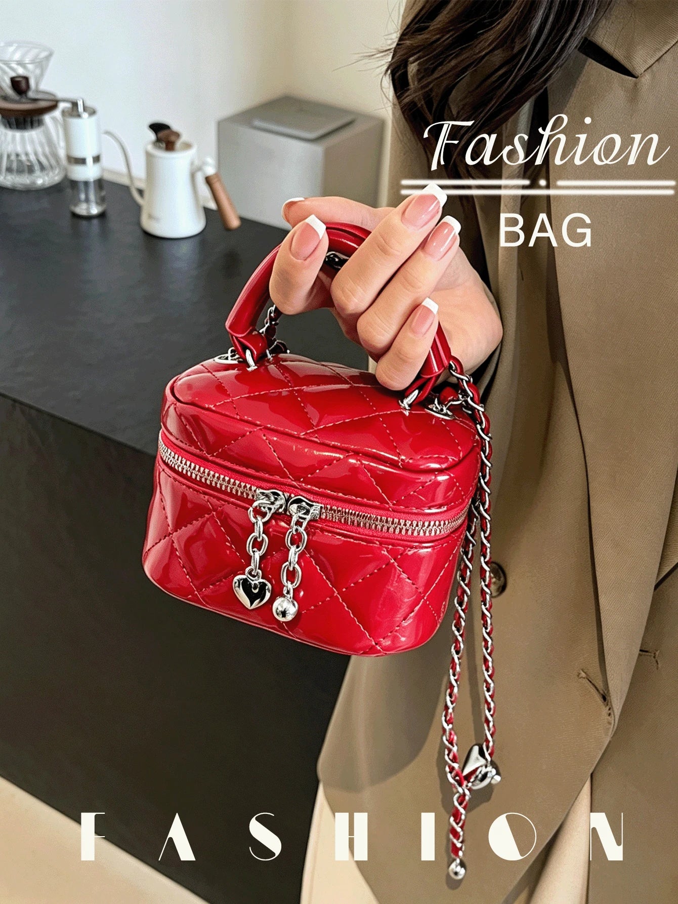 1PC Stylish Glossy Mini Crossbody Bag,Diamond-Quilted Chain Bag,Cute Mini Crossbody Bag,Perfect For Nightclubs,Chain-Strap Bag,Mini Bag,Makeup Bag