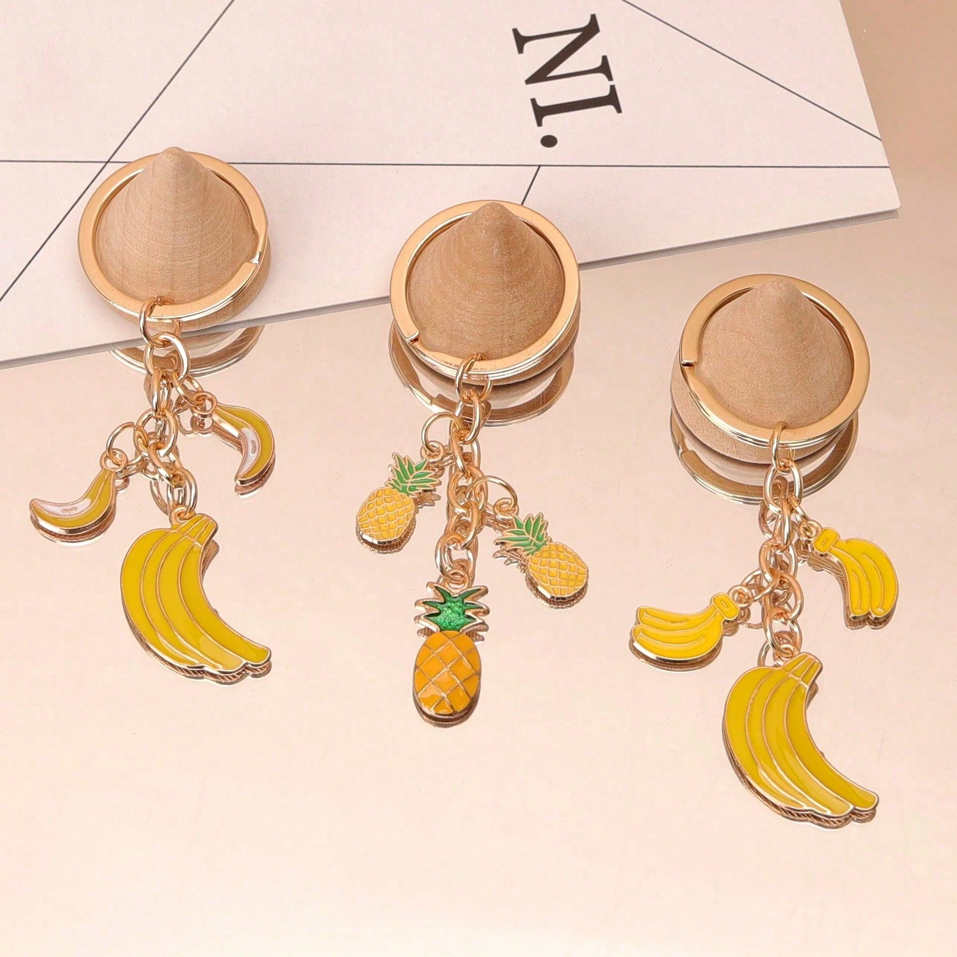 1pc Unisex Ins Style Cute Fresh Alloy Oil-Drip Fruit Banana Pineapple Keychain Pendant Bag Charm Fruit Series