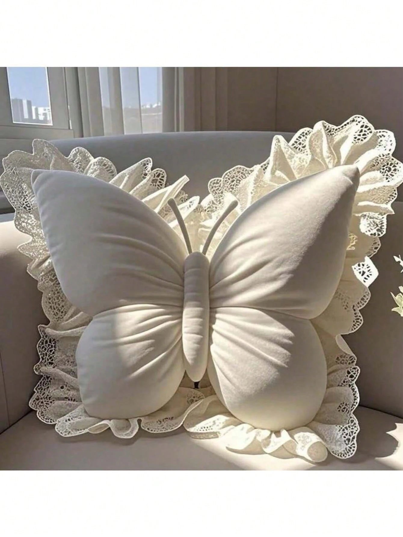 1pc Velvet Pink Butterfly Throw Pillow, Soft Plush Cushion, Suitable For Sofa And Bedding, Perfect Gift For Valentine's Day, Wedding, Harvest Festival, Birthday, Wedding Favor, Wedding Decor, Autumn