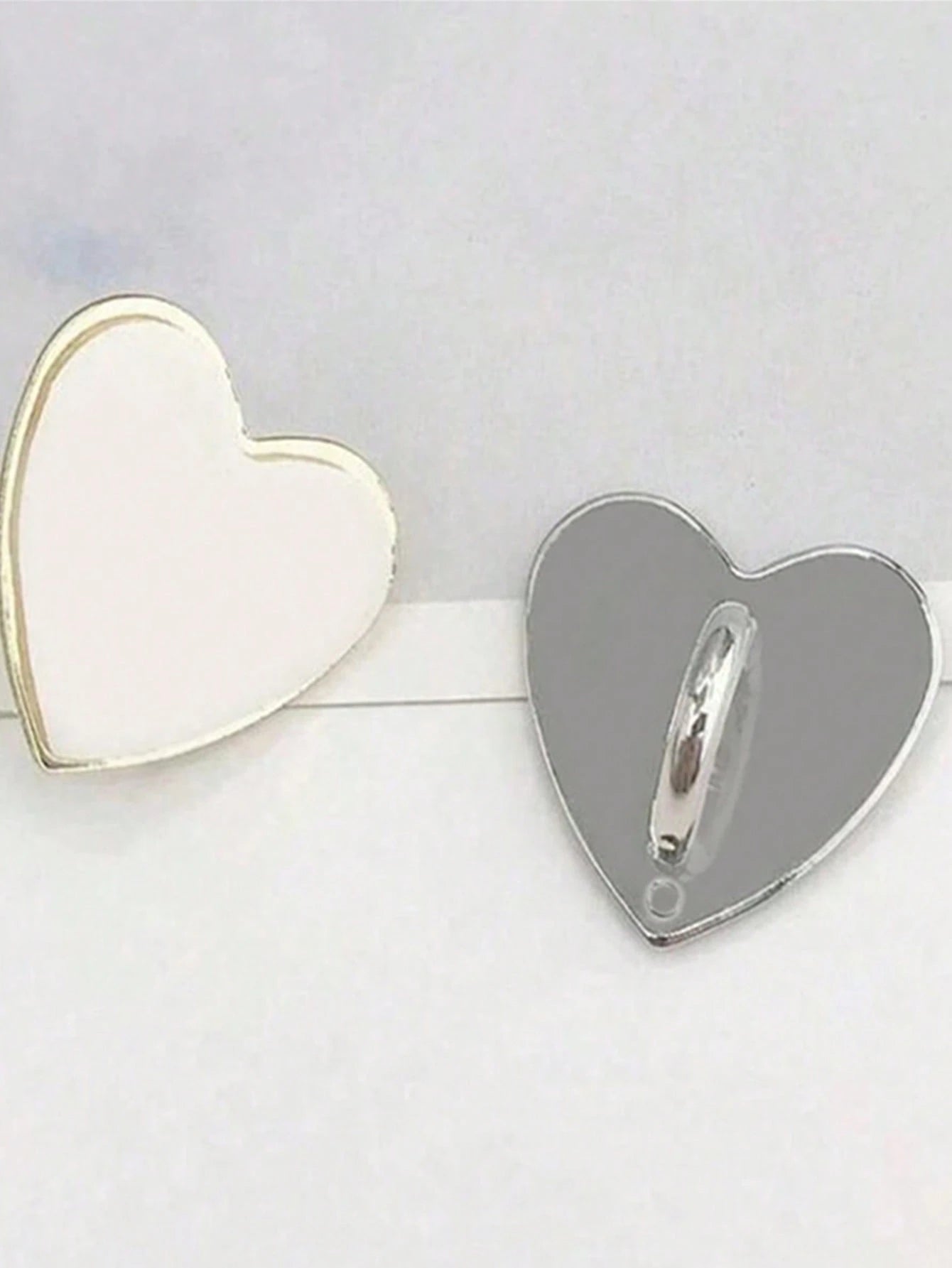 2 Pcs Diy Phone Case Decoration Accessory With Adhesive Base, Heart Shaped Pendant And Hanging Hook