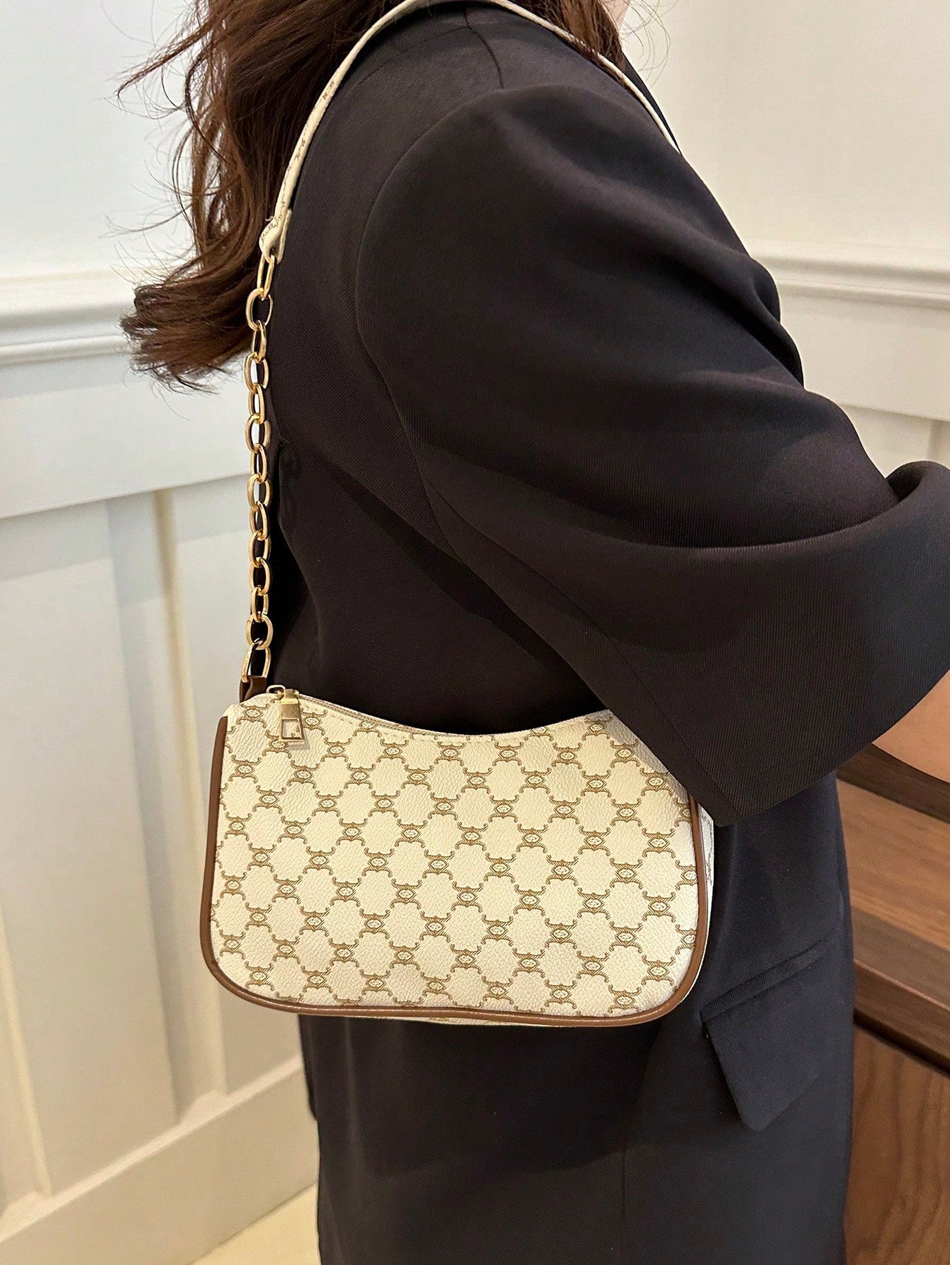 2024 Spring/Summer New Minimalist Versatile PU Armpit Bag, Fashion Linked Chain Shoulder Bag With High-Quality Feel, Handheld Bag, Small Bags, Straw Bag, White Bag