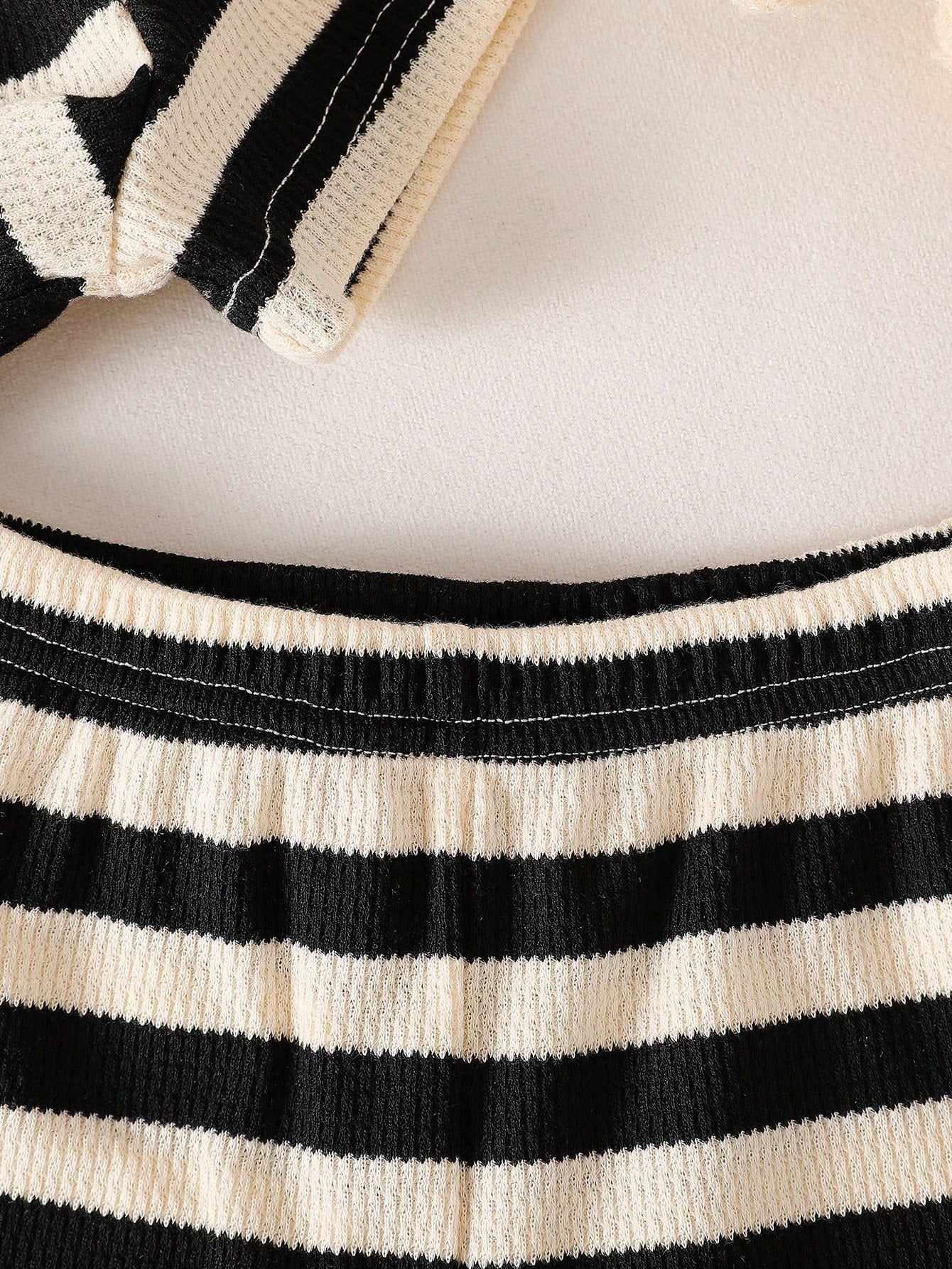2026 New Boys Summer Black & White Thin Striped Short Sleeve Set, 3D Bear Embroidery Round Neck T-Shirt With Elastic Waist Shorts, Baby Outing Clothes, Simple Casual Non-Deforming, 1st Birthday Gift