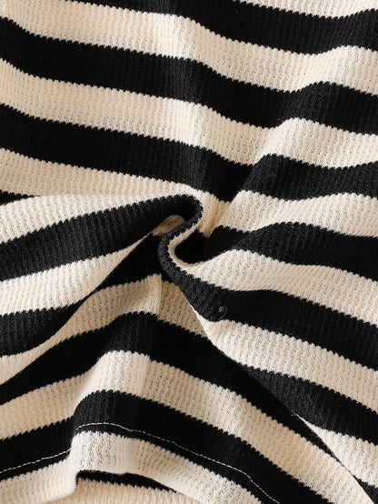 2026 New Boys Summer Black & White Thin Striped Short Sleeve Set, 3D Bear Embroidery Round Neck T-Shirt With Elastic Waist Shorts, Baby Outing Clothes, Simple Casual Non-Deforming, 1st Birthday Gift