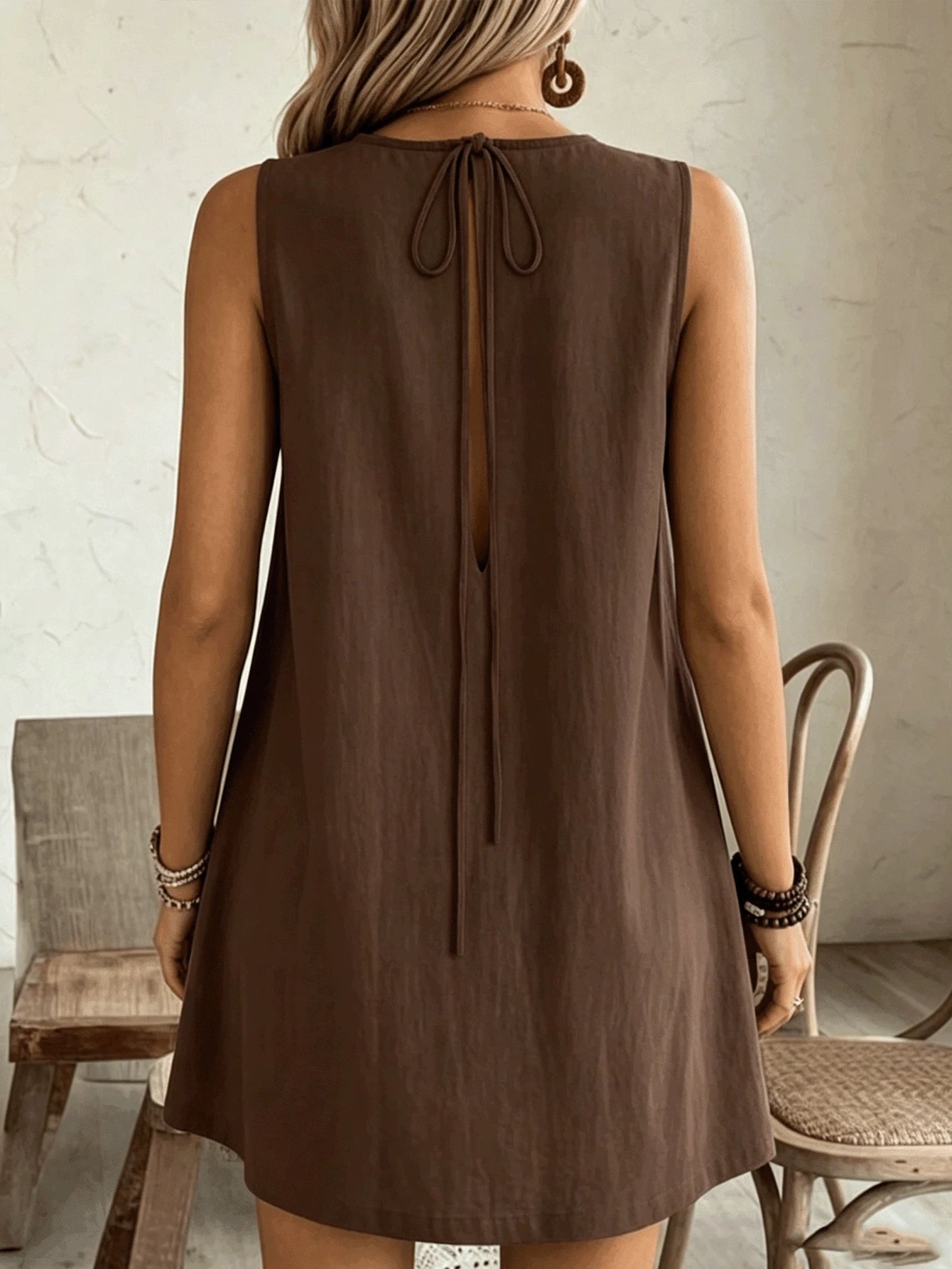 2026 Women's Casual Sleeveless Ruffle Mini Dress, Round Neck Loose A-Line Fit With Side Pockets, Summer Everyday Wear Elegant Brown