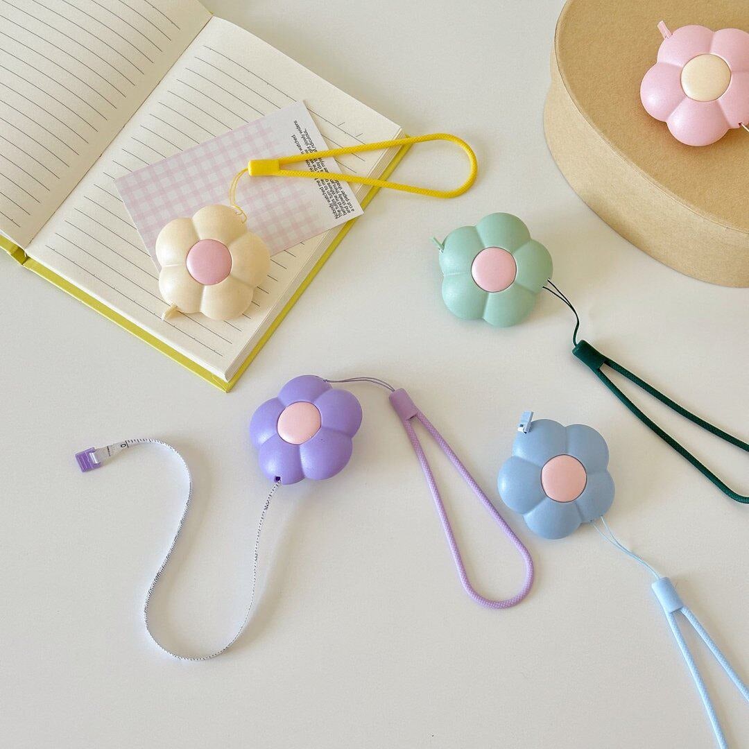 (2M) Cute Flower Soft Retractable Tape Measure, Waist/Height Measurement, With Lanyard And Button, Double-Sided CM/Inch Scale, Portable Emergency Solution, Suitable For Sewing And Body Measurement Wai