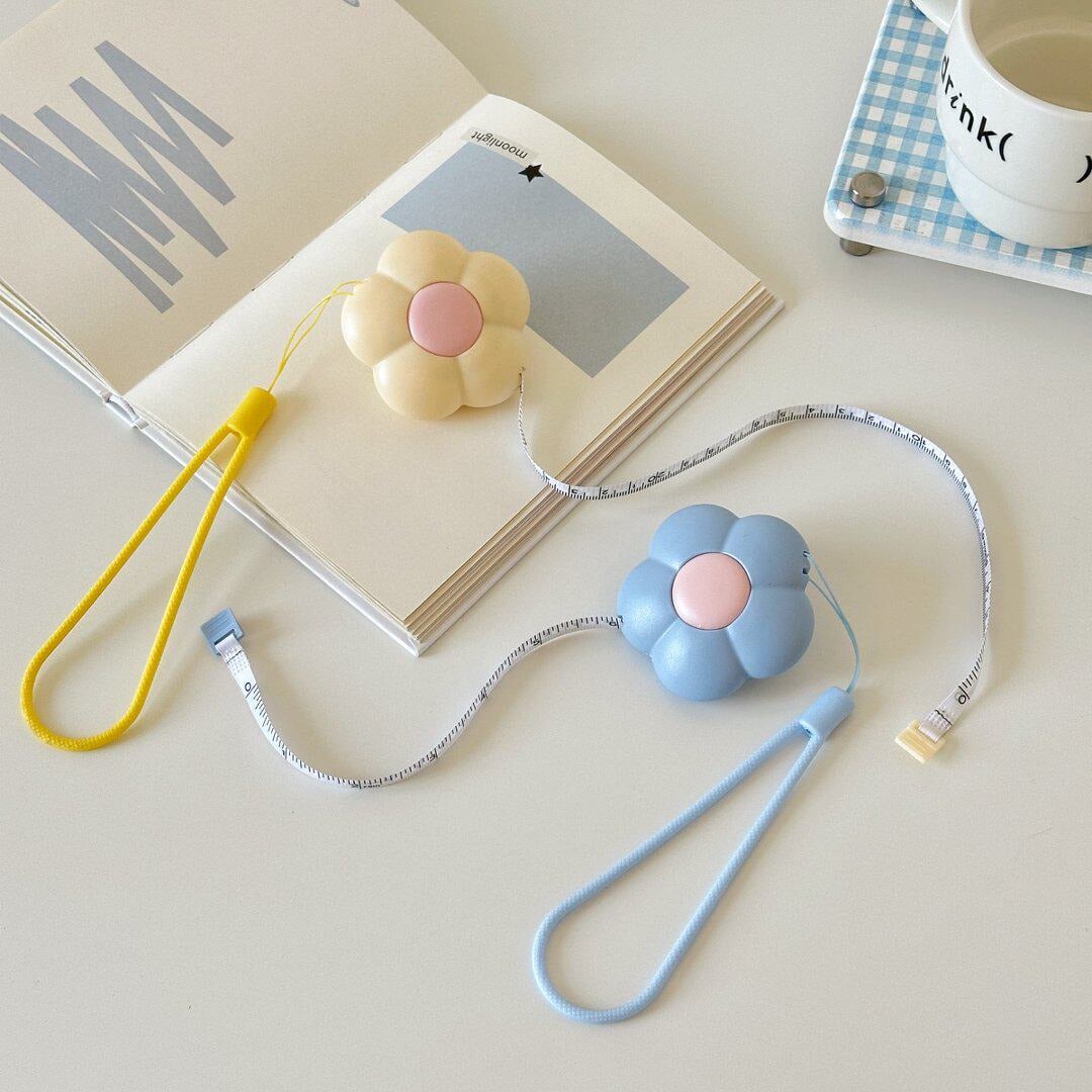 (2M) Cute Flower Soft Retractable Tape Measure, Waist/Height Measurement, With Lanyard And Button, Double-Sided CM/Inch Scale, Portable Emergency Solution, Suitable For Sewing And Body Measurement Wai