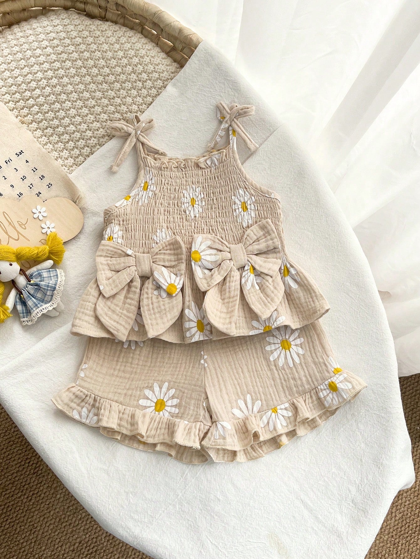 2pcs Baby Girl Cute Print Bowknot Camisole & Shorts Set, Thin Summer Casual