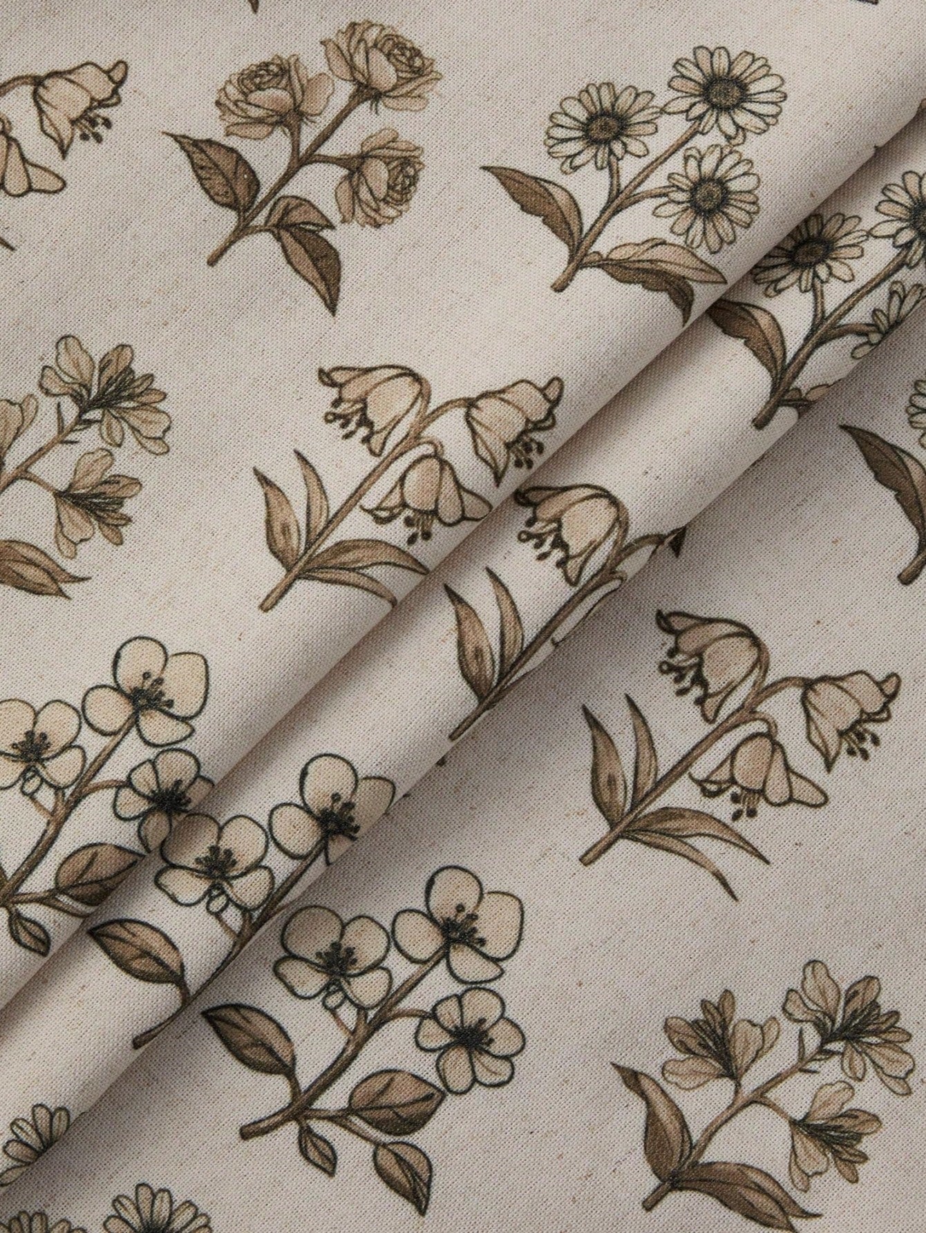 2pcs Farmhouse Floral Throw Pillow Covers 18x18 Inch, Rustic Botanical Style Sofa/Bed/Living Room Decorative Pillow Covers, Vintage Country Floral Cushion Covers, Cottage Home Decor, Brown