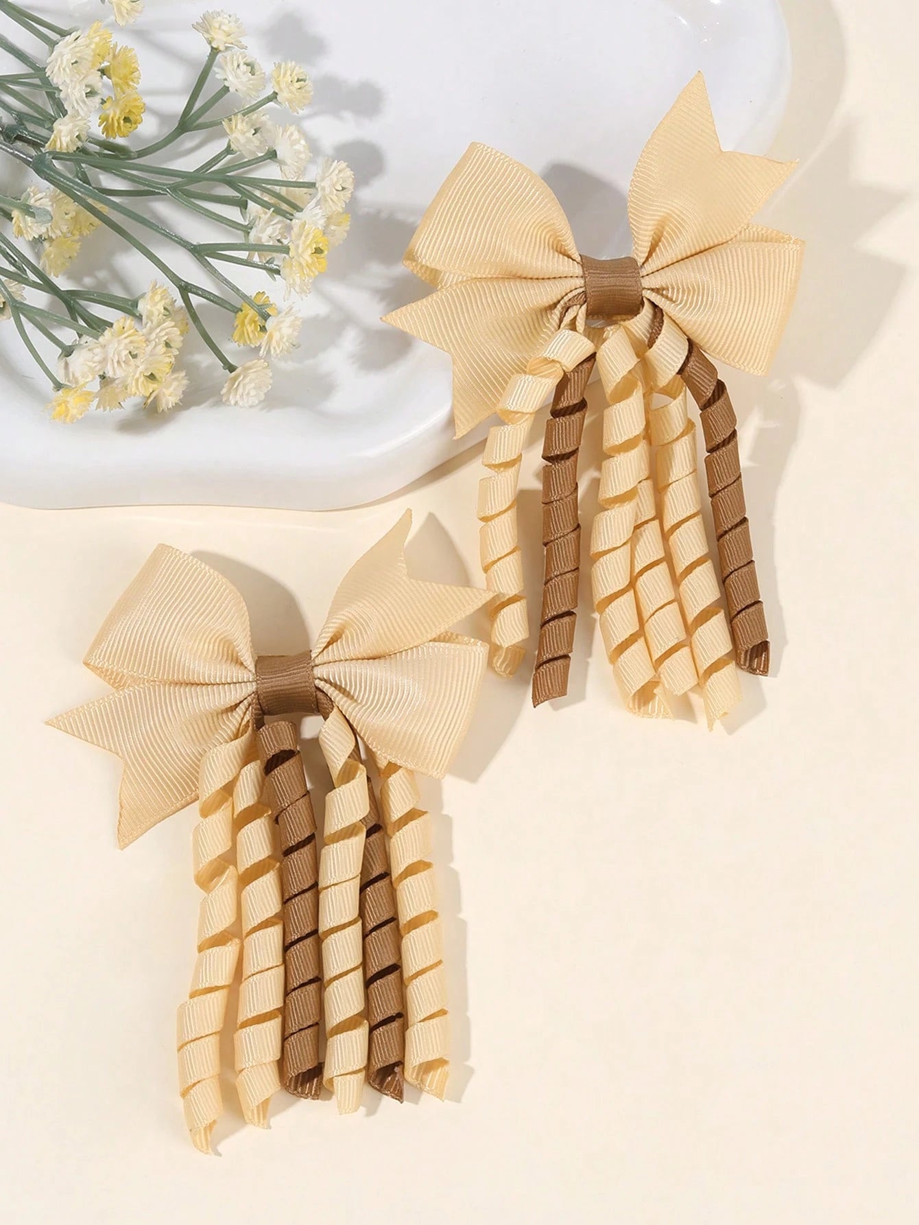 2pcs Khaki Brown Curly Hair Clips, Suitable For Baby Girls, Ombre Curly Bow Design, Alligator Clips, Delicate Elegant Hair Accessories, Autumn/Winter Toddler Girls Bow Hair Clips, Children Infant Hair