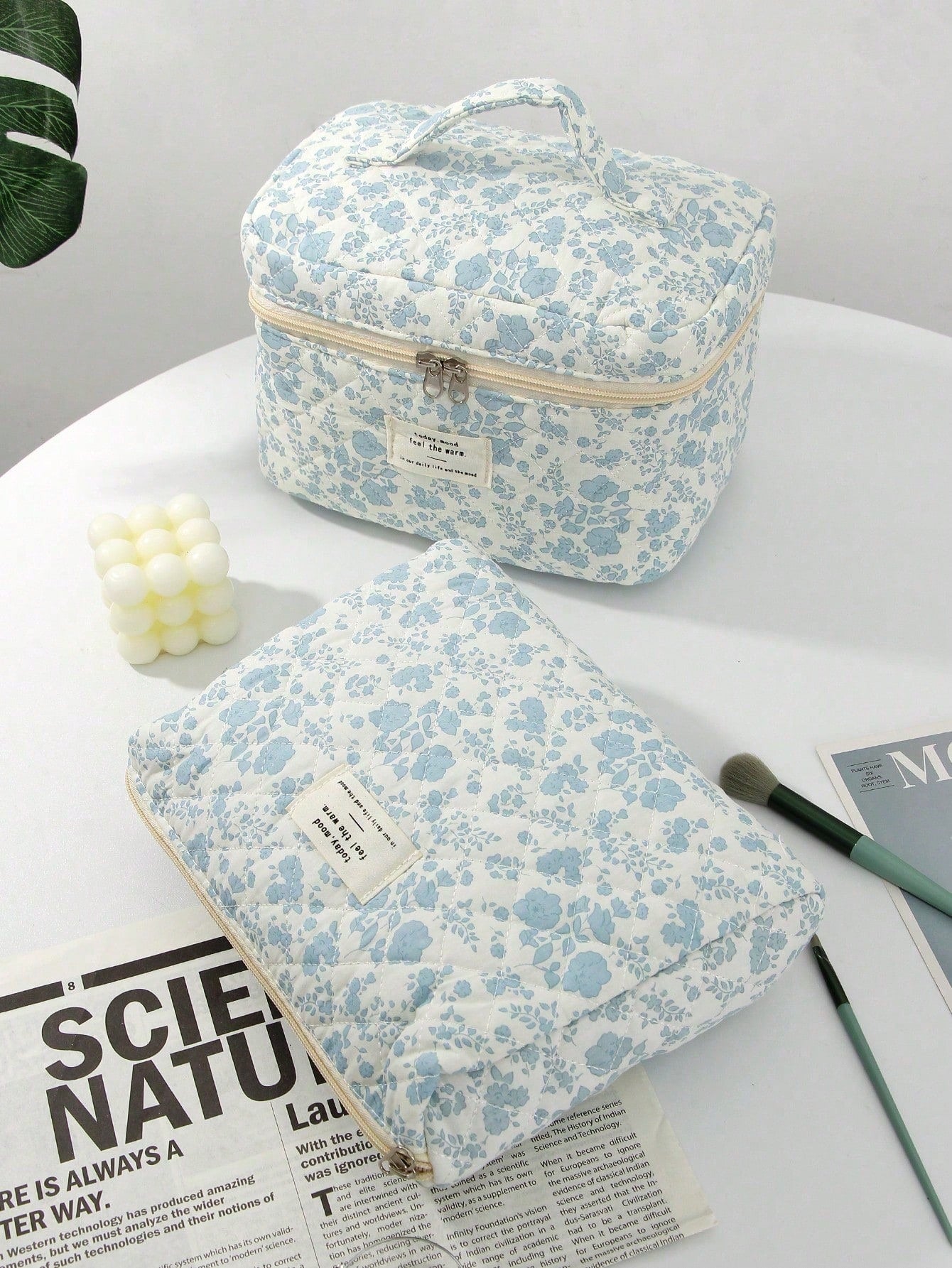 3/2/1pc/Set Quilted White Zipper Makeup Bag, Fashion Casual Large Capacity Portable Zipper Makeup Bag, Travel Storage Stationery Storage, Vacation Essential Makeup Bag, Wired Earphones, Earphones, Cha