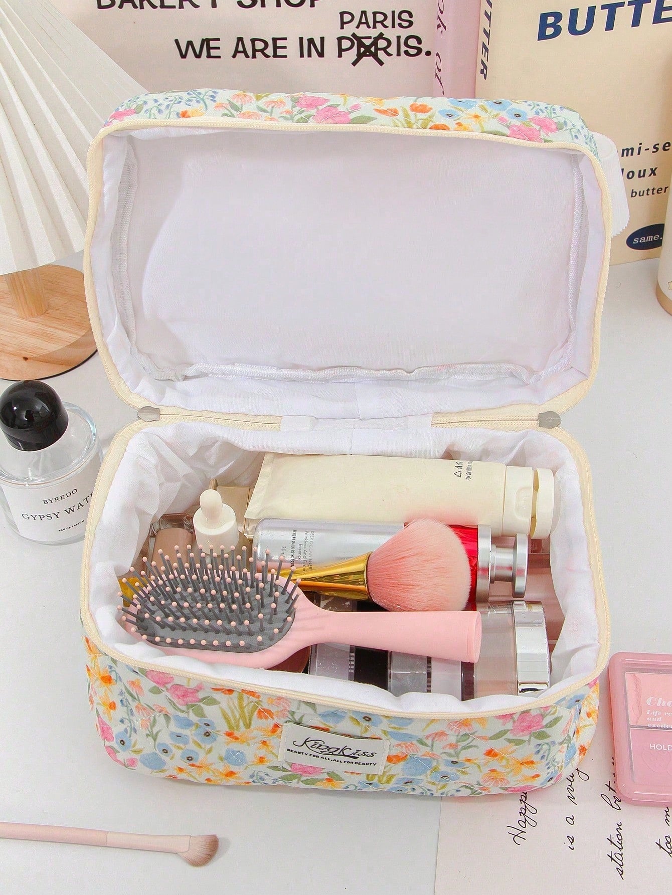 3pcs Colorful Oil Painting Floral Quilted Makeup Bag Set, Soft Diamond Quilted Fabric, 3 Sizes Combination. Smooth Zipper Closure, Dust-Proof And Organized, Can Be Used To Store Skincare And Makeup. F
