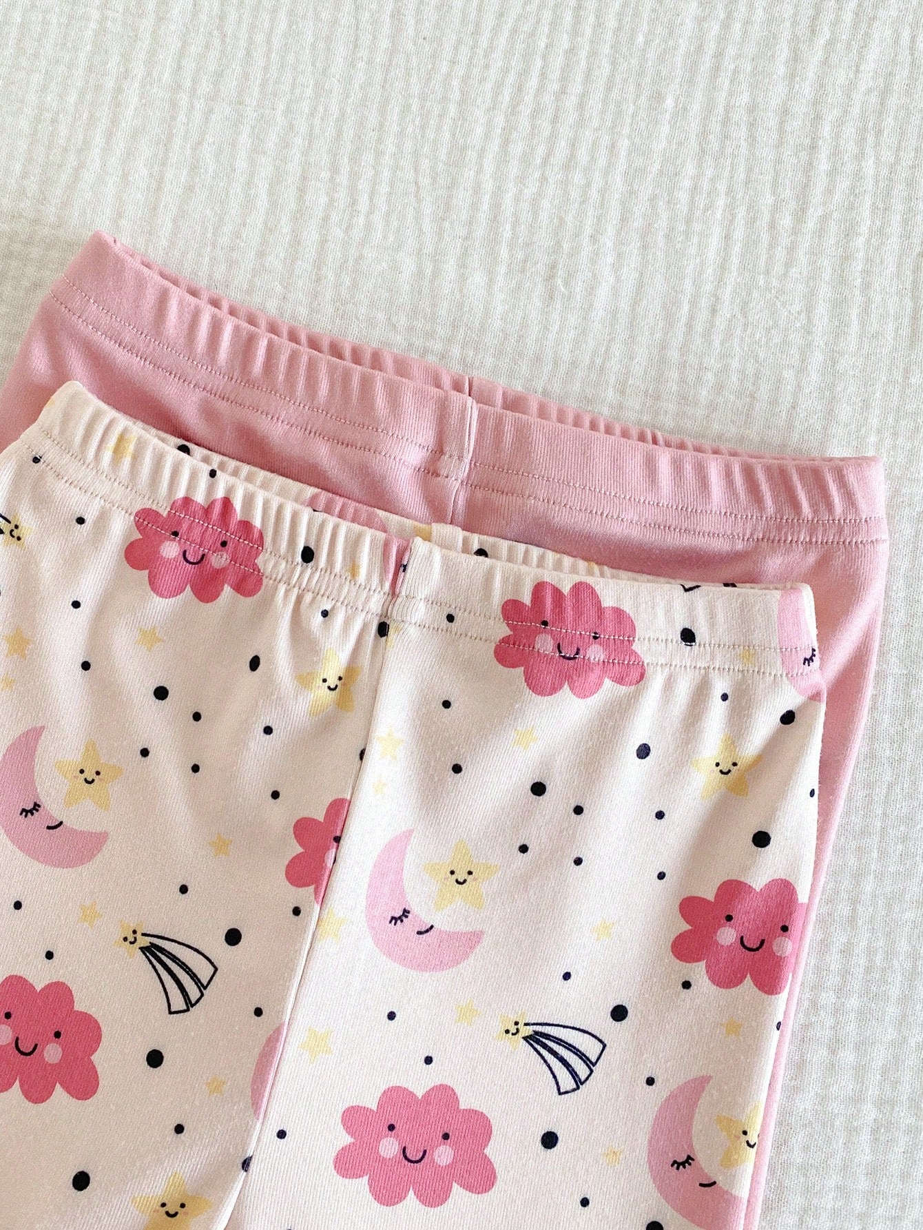 4pcs Baby Girls' Light Pink,Summer,Cute,Graphic,Holiday Star,Moon,Cloud Print Rib Knit Crew Neck Short Sleeve Top And Pants Snug Fit Pajama Set