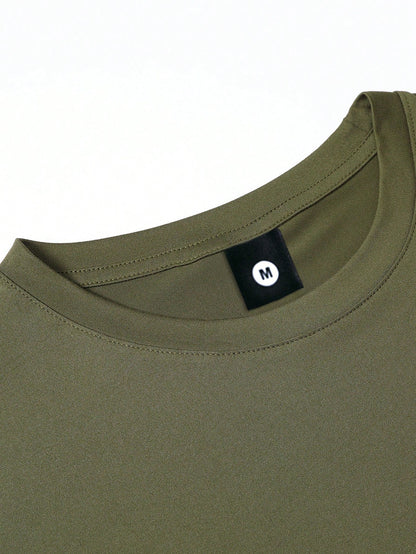 5pcs Men's Summer Regular Fit Short Sleeve T-Shirts, Solid Color Basic Style, Fashion Casual Sports Outdoor Wear, Thin Fabric, Suitable For Running, Basketball, Camping, Gym, Swimming And Beach, Perfe