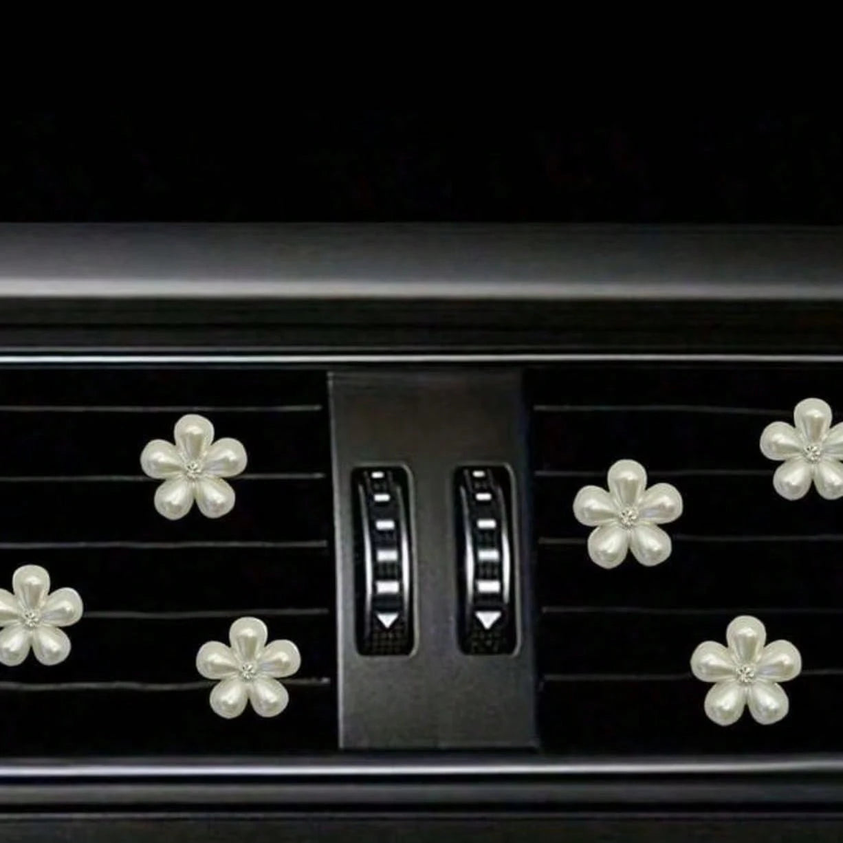 6 Pcs Rhinestone Pearl Car Air Vent Decorations- Daisy Flower Petal Air Vent Clips, Elegant Interior Accessories For Dashboard, Bumper, Door Trim (Easy To Install), Decorate Your Dashboard With High