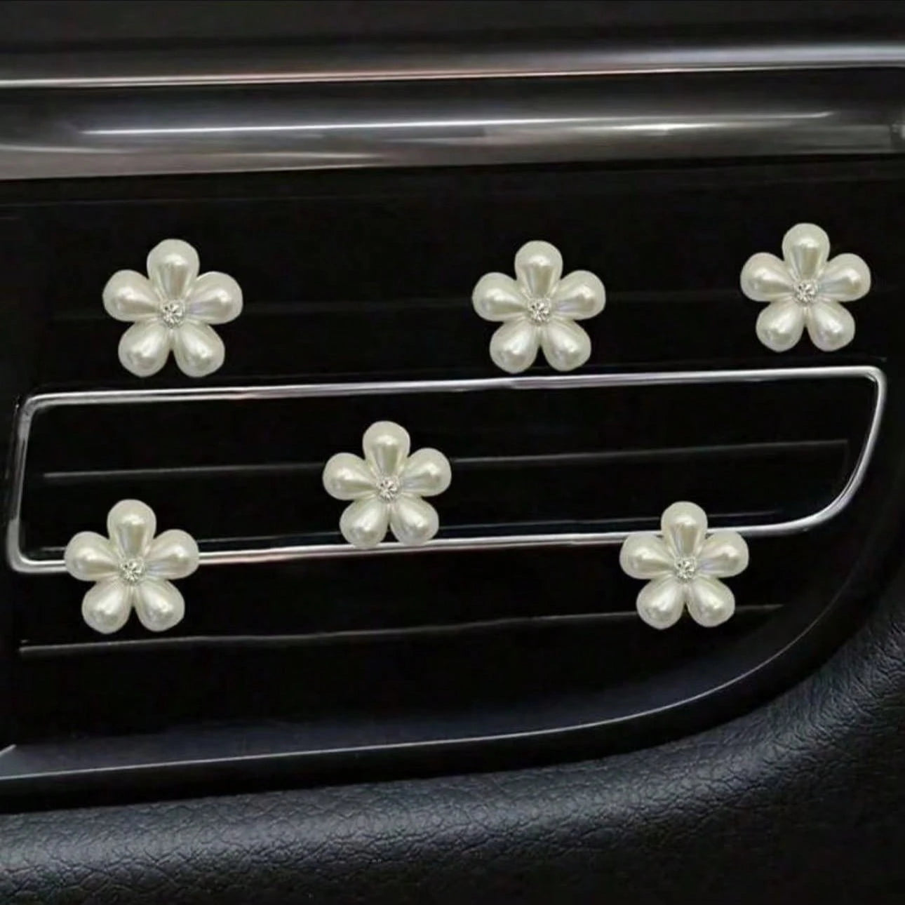 6 Pcs Rhinestone Pearl Car Air Vent Decorations- Daisy Flower Petal Air Vent Clips, Elegant Interior Accessories For Dashboard, Bumper, Door Trim (Easy To Install), Decorate Your Dashboard With High