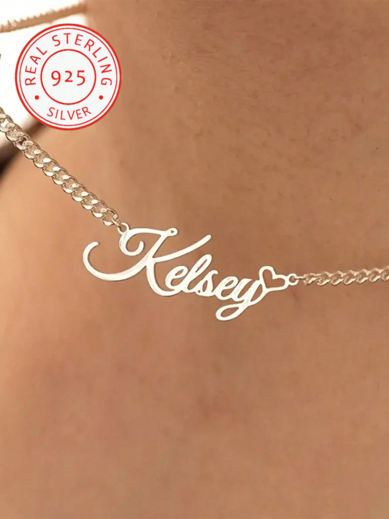 A 925 Silver Classic Elegant Heart-Shaped Customized English Name Pendant Necklace, Lively And Interesting, Retro And Exquisite, Suitable For Any Scene And Season As A Versatile Accessory. It Is A Bea