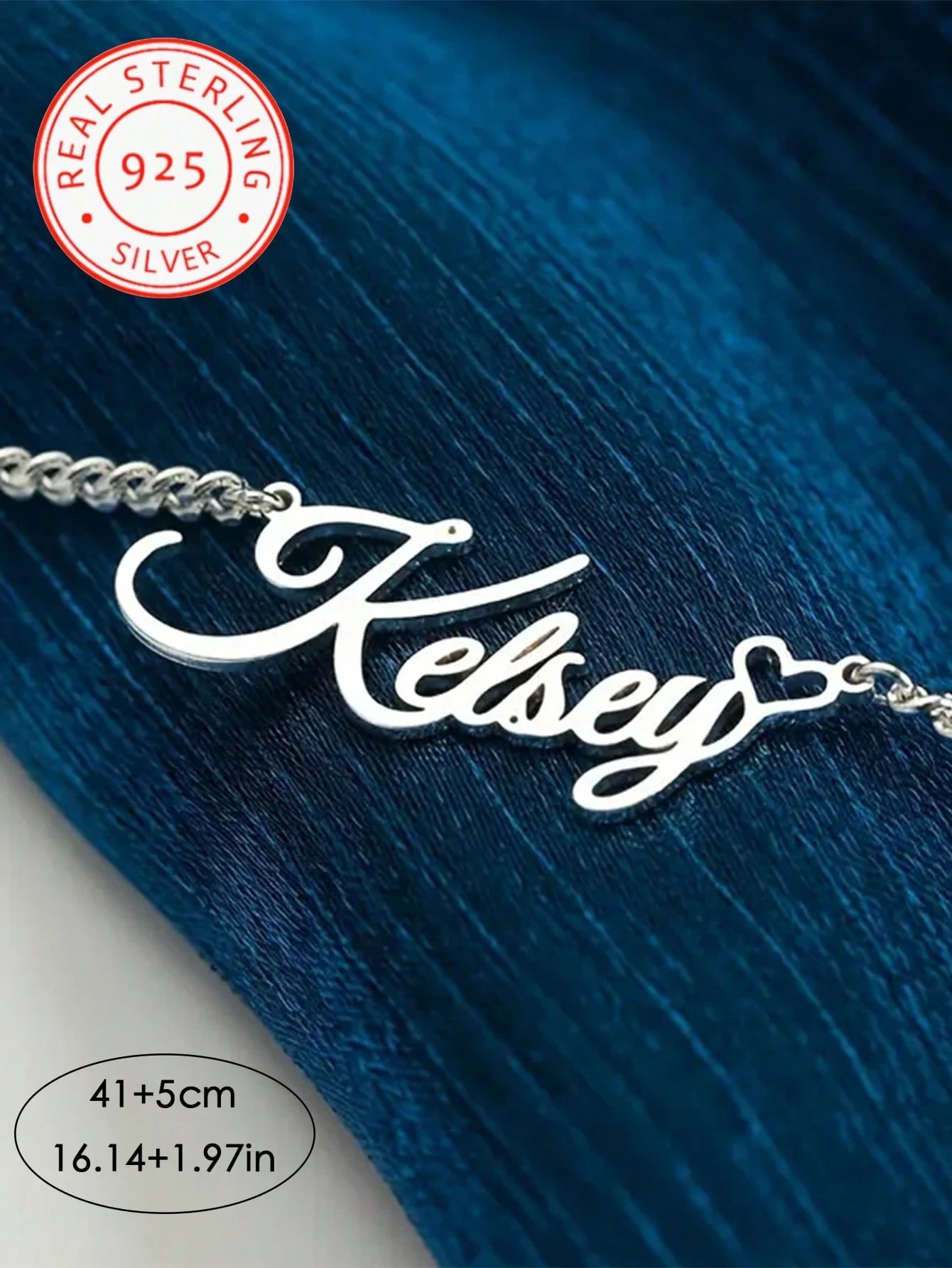 A 925 Silver Classic Elegant Heart-Shaped Customized English Name Pendant Necklace, Lively And Interesting, Retro And Exquisite, Suitable For Any Scene And Season As A Versatile Accessory. It Is A Bea