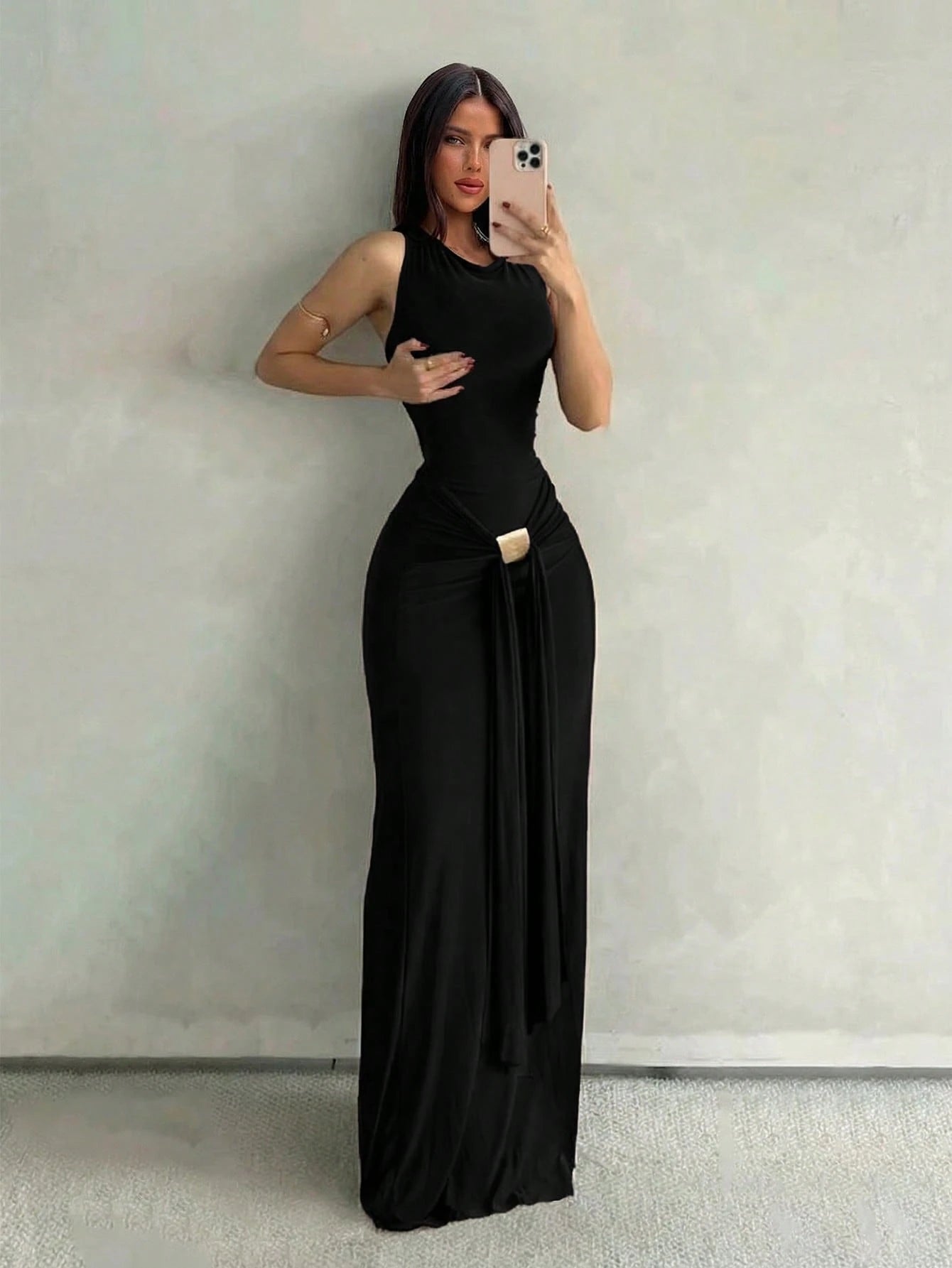 Aloruh Women's Black Sleeveless Bodycon Dress With Fish Tail Hem, Suitable For Vacation, Spring/Summer Party Night,Wedding Guest,Graduation Dress