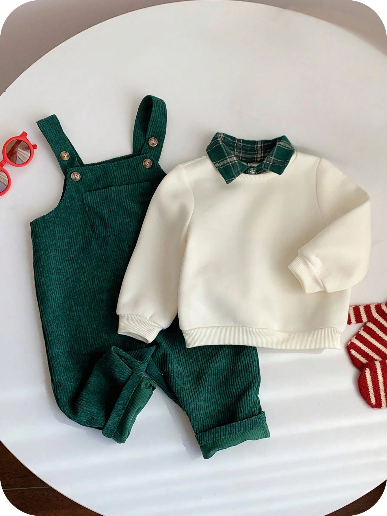 Baby Boy Fall And Winter Clothes Outfit Set, 2pcs/Set Thermal Lined Thickened Apricot Sweatshirt Knit Top And Green Corduroy Plaid Overalls Jumpsuit Set, Comfortable Versatile Fashionable Daily