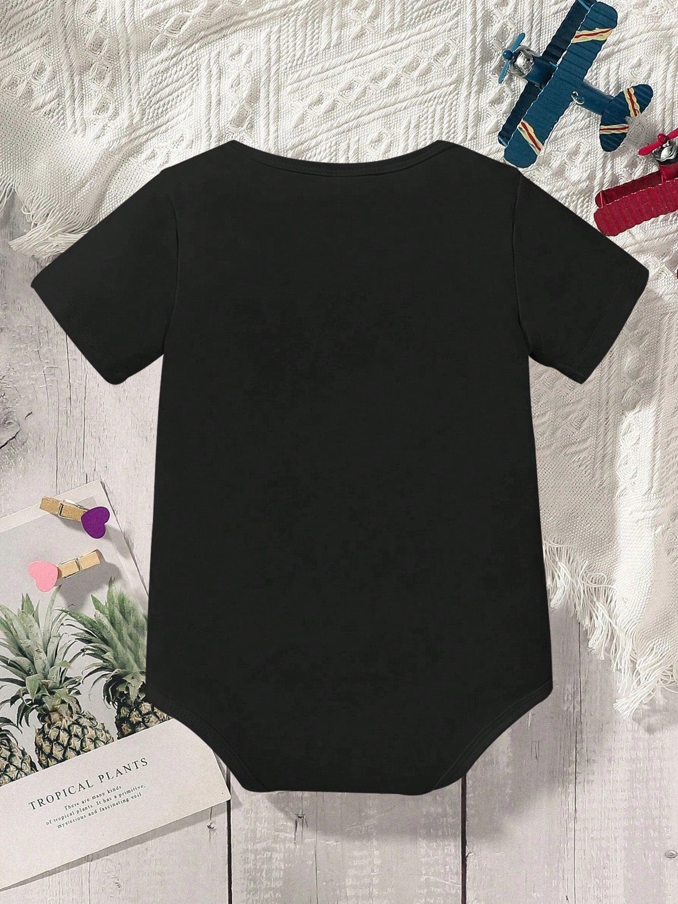 Baby Boy's Short-Sleeved Bodysuit With Slogan, Letter & Triangle Print