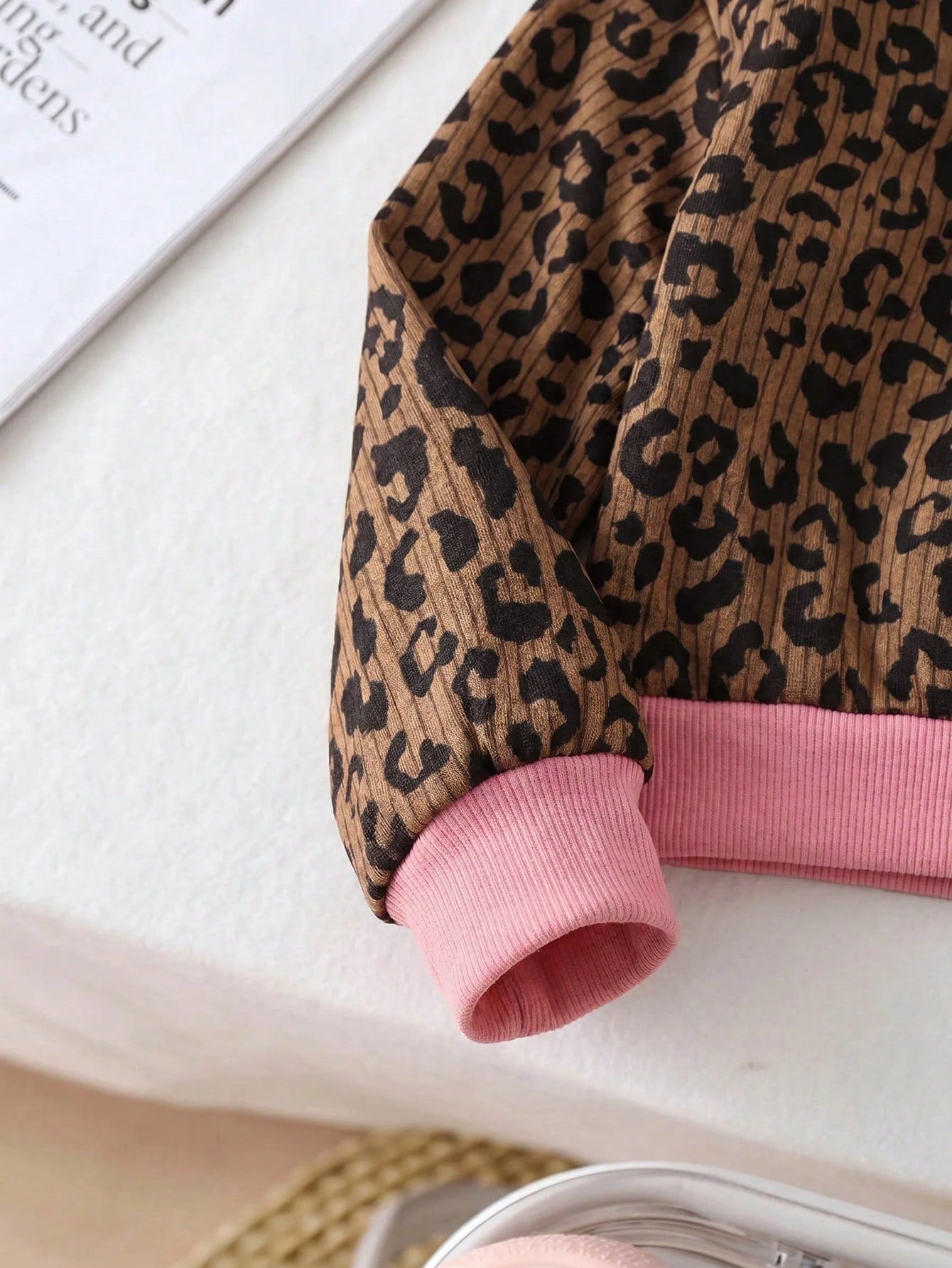 Babygirl Cute Casual Leopard Print Long Sleeve Stand Collar Sweatshirt And Elastic Waist Long Autumn Winter Pants Set