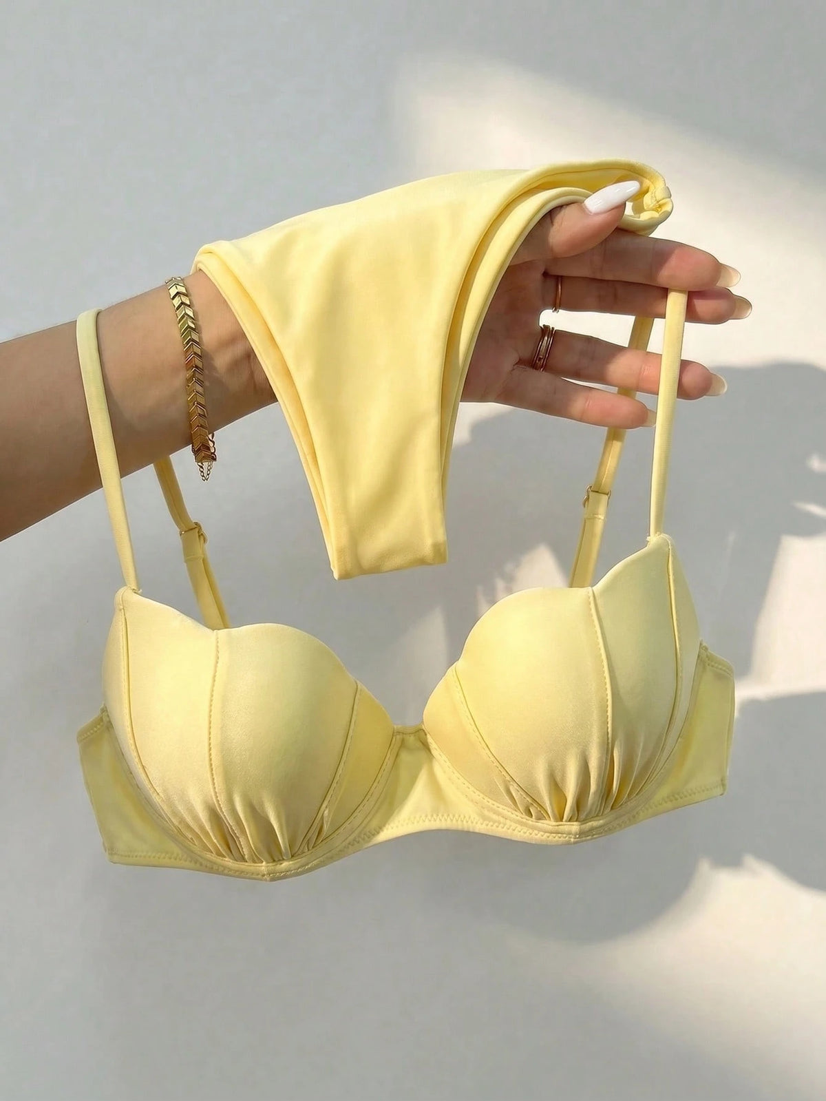 Bikinx Women's Yellow Shell-Shaped Cup Bikini Set With Spaghetti Strap, Back Tie Swimsuit, Suitable For Beach Vacation Summer