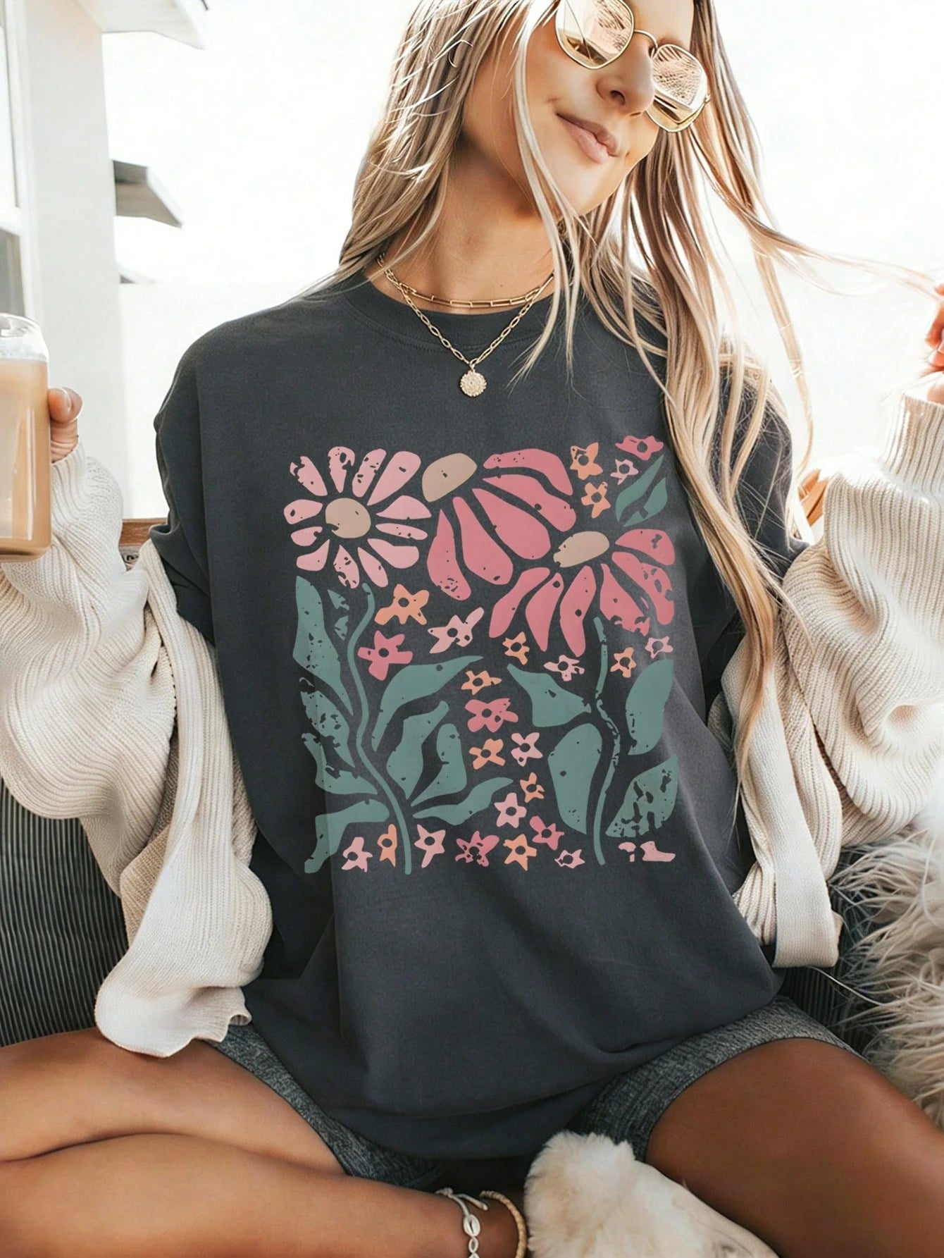 Boho Daisy Flower Tee Shirt Botanical Tee Boho Tee Wildflower Shirt Plant Shirt Retro Floral T-Shirt Gardener Gifts Casual Plus Size T-Shirt With Floral Print For Women Round Neck Short Sleeve Knitt