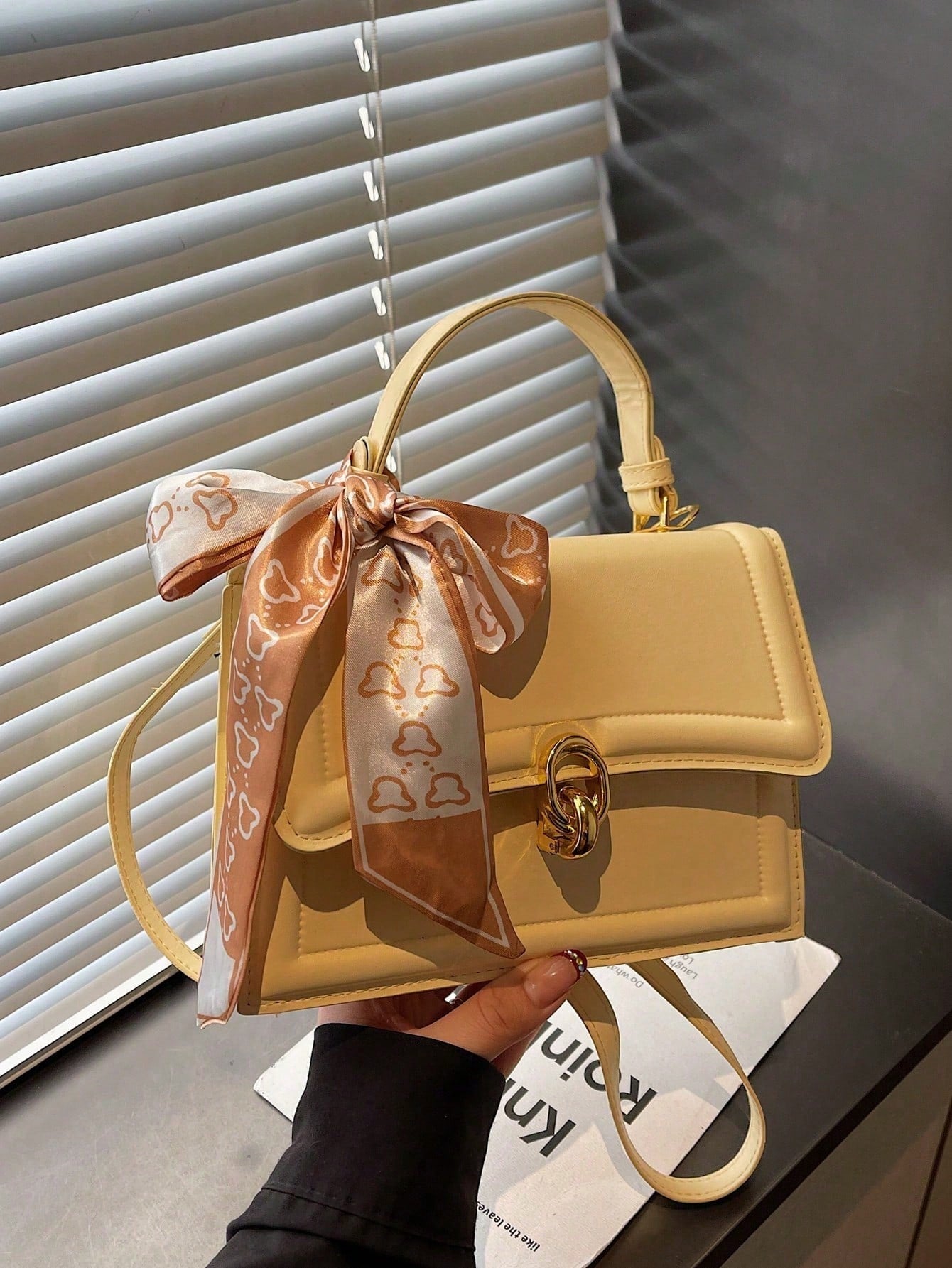 Bow Decor Lightweight,Business Casual Mini Skinny Scarf Decor Flap Square Bag For Teen Girls Women College Students,Rookies & White-Collar Workers Perfect For Office,College,Work,Business,Commute,Out