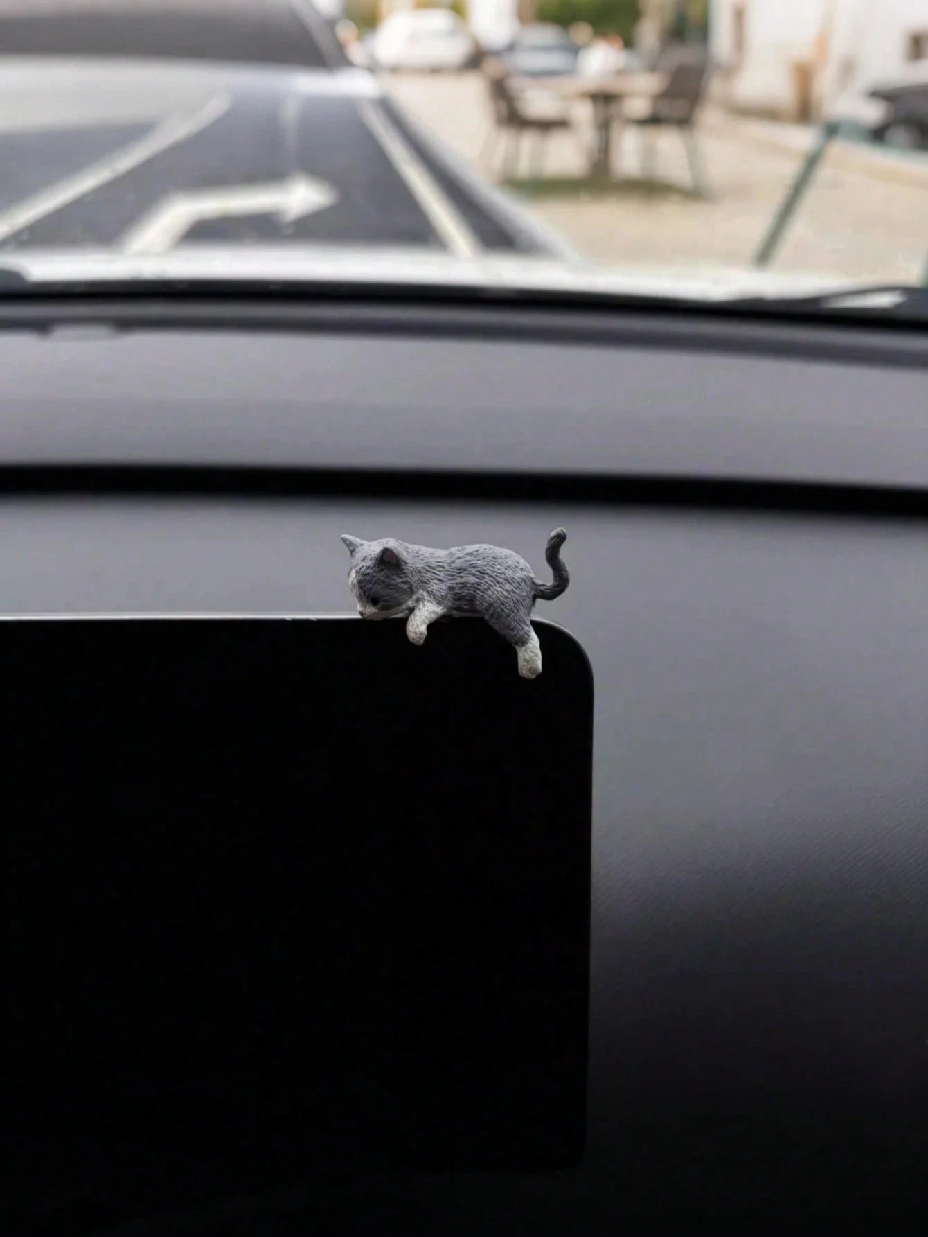 Cat-Themed Car Accessories- Aquarium Cat Sculpture, Dashboard Display, Side Window Doll, And Other Cute Car Interior Decorations- Must-Have For Any Car Owner!