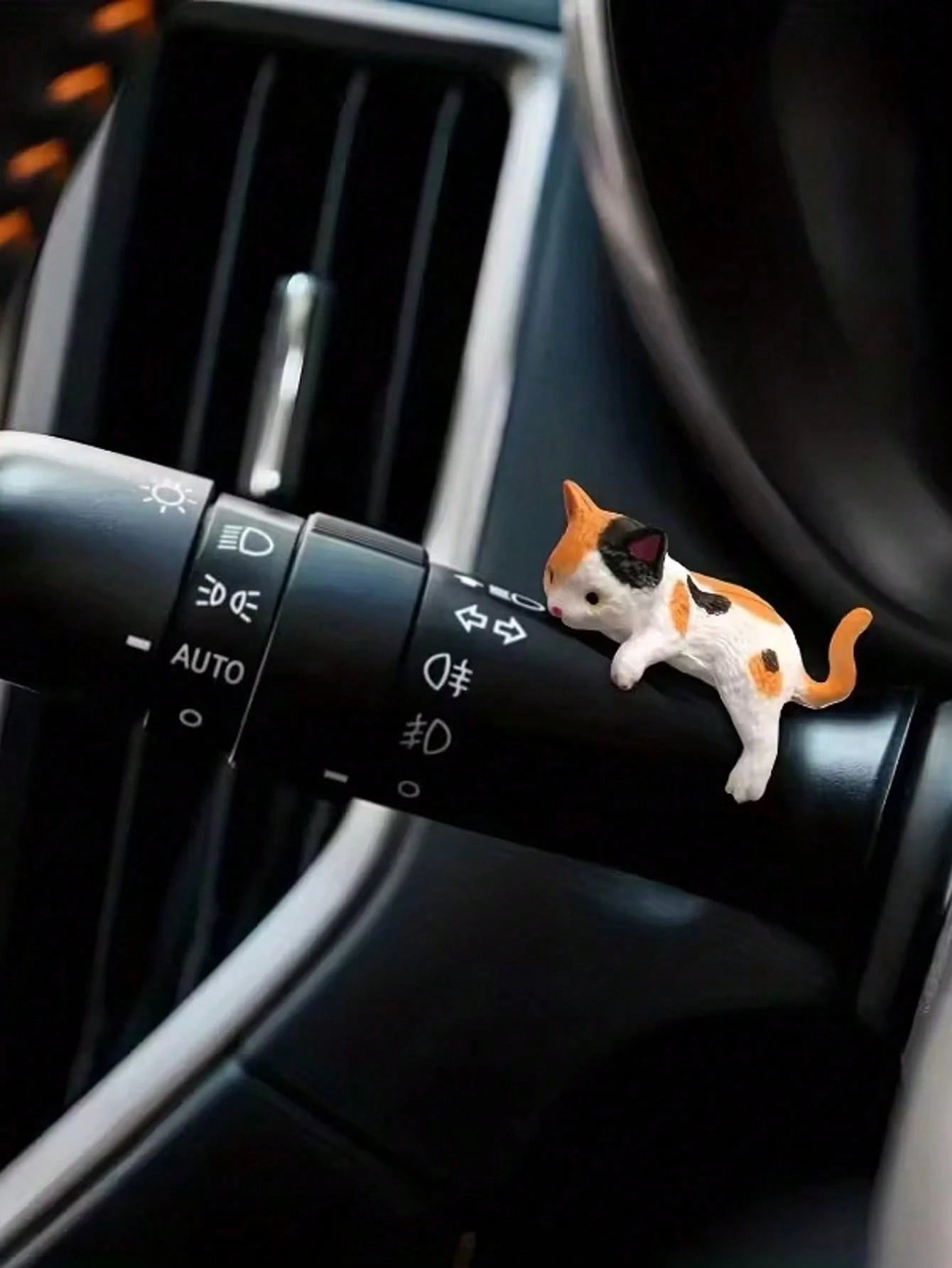 Cat-Themed Car Accessories- Aquarium Cat Sculpture, Dashboard Display, Side Window Doll, And Other Cute Car Interior Decorations- Must-Have For Any Car Owner!