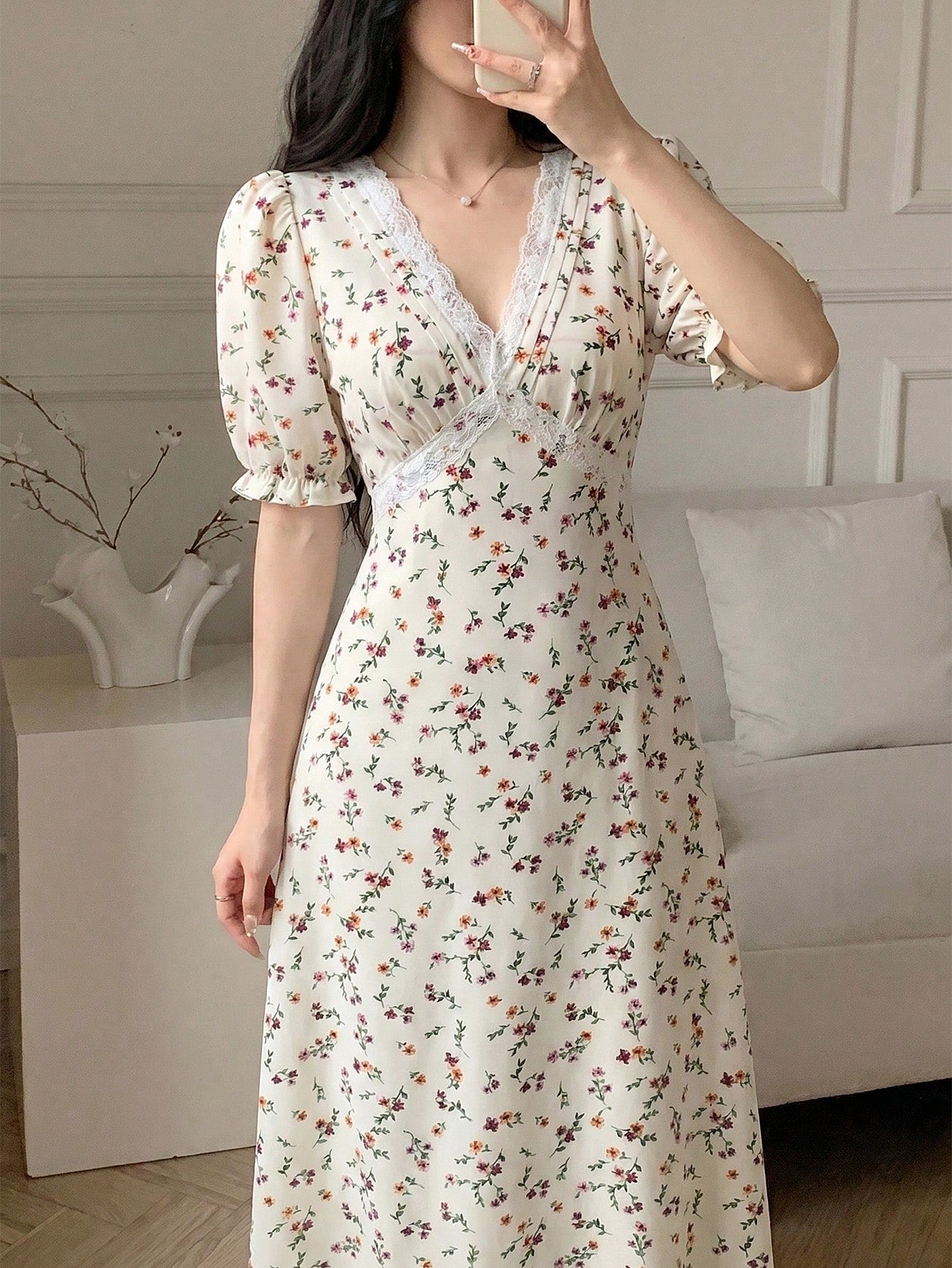 Celisse Women's Elegant Fitted A-Line Floral Dress, V-Neck Lace Patchwork, Suitable For Daily Commute, Summer Vacation, Graduation Ceremony, Birthday