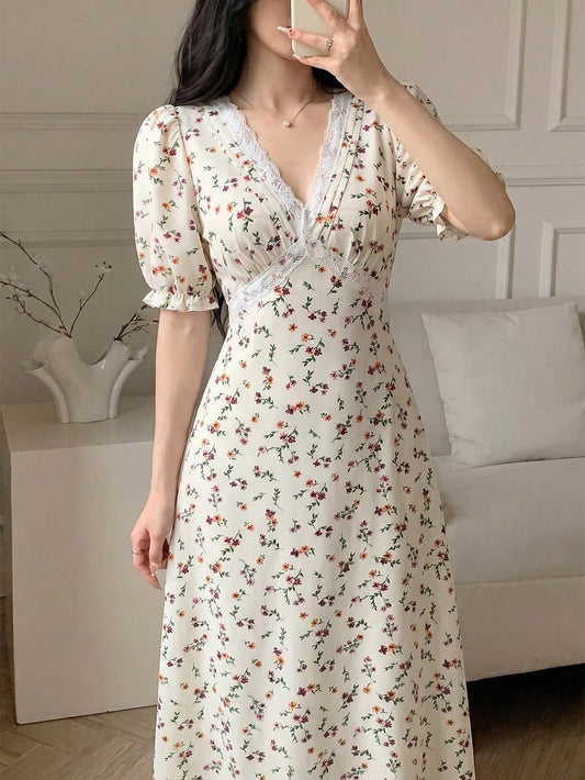 Celisse Women's Elegant Fitted A-Line Floral Dress, V-Neck Lace Patchwork, Suitable For Daily Commute, Summer Vacation, Graduation Ceremony, Birthday