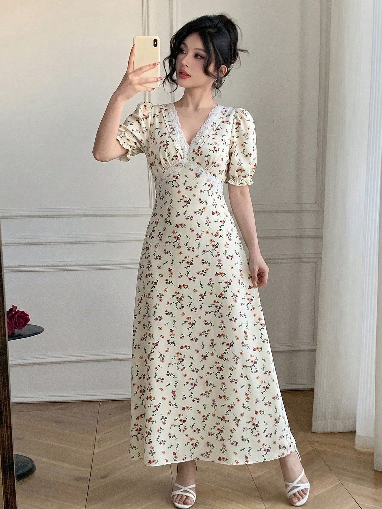 Celisse Women's Elegant Fitted A-Line Floral Dress, V-Neck Lace Patchwork, Suitable For Daily Commute, Summer Vacation, Graduation Ceremony, Birthday