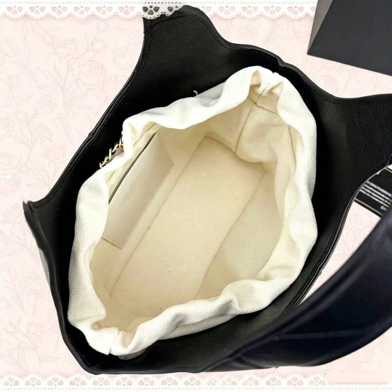 CHAN New Lightweight Luxury Bucket Bag, Minimalist Stylish Genuine Leather Shoulder Bag, Suitable For Commuting, Daily Use, And Dates