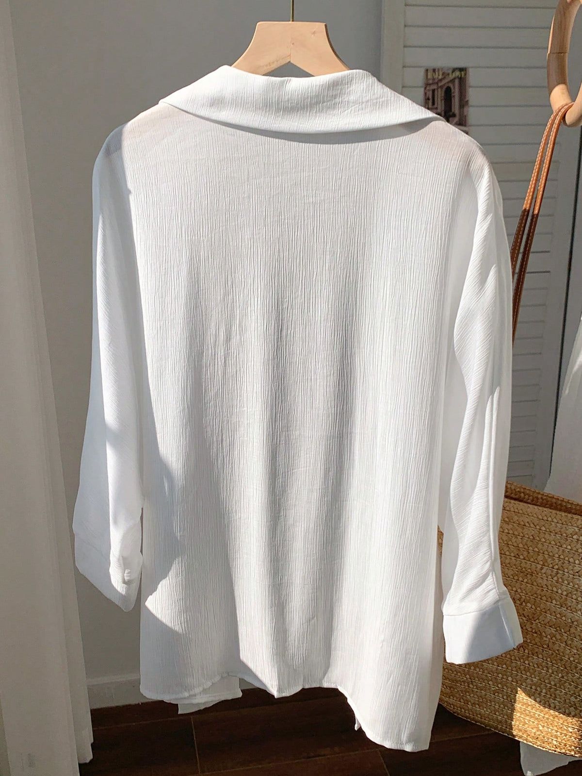 Comfortcana Spring White Solid Batwing Sleeve Shirt