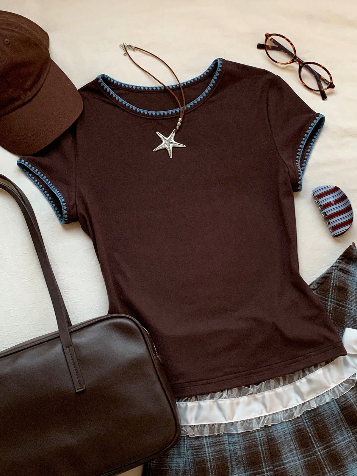 Comfortcana Women's Contrast Trim Round Neck Short Sleeve Brown Striped T-Shirt,Summer Casual 90s School Back-To-School Top,Y2k Versatile Checkered School
