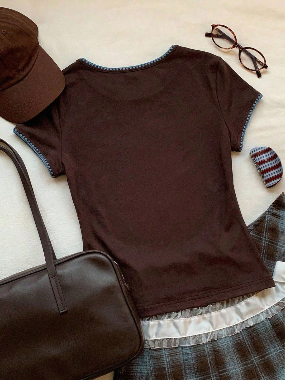 Comfortcana Women's Contrast Trim Round Neck Short Sleeve Brown Striped T-Shirt,Summer Casual 90s School Back-To-School Top,Y2k Versatile Checkered School