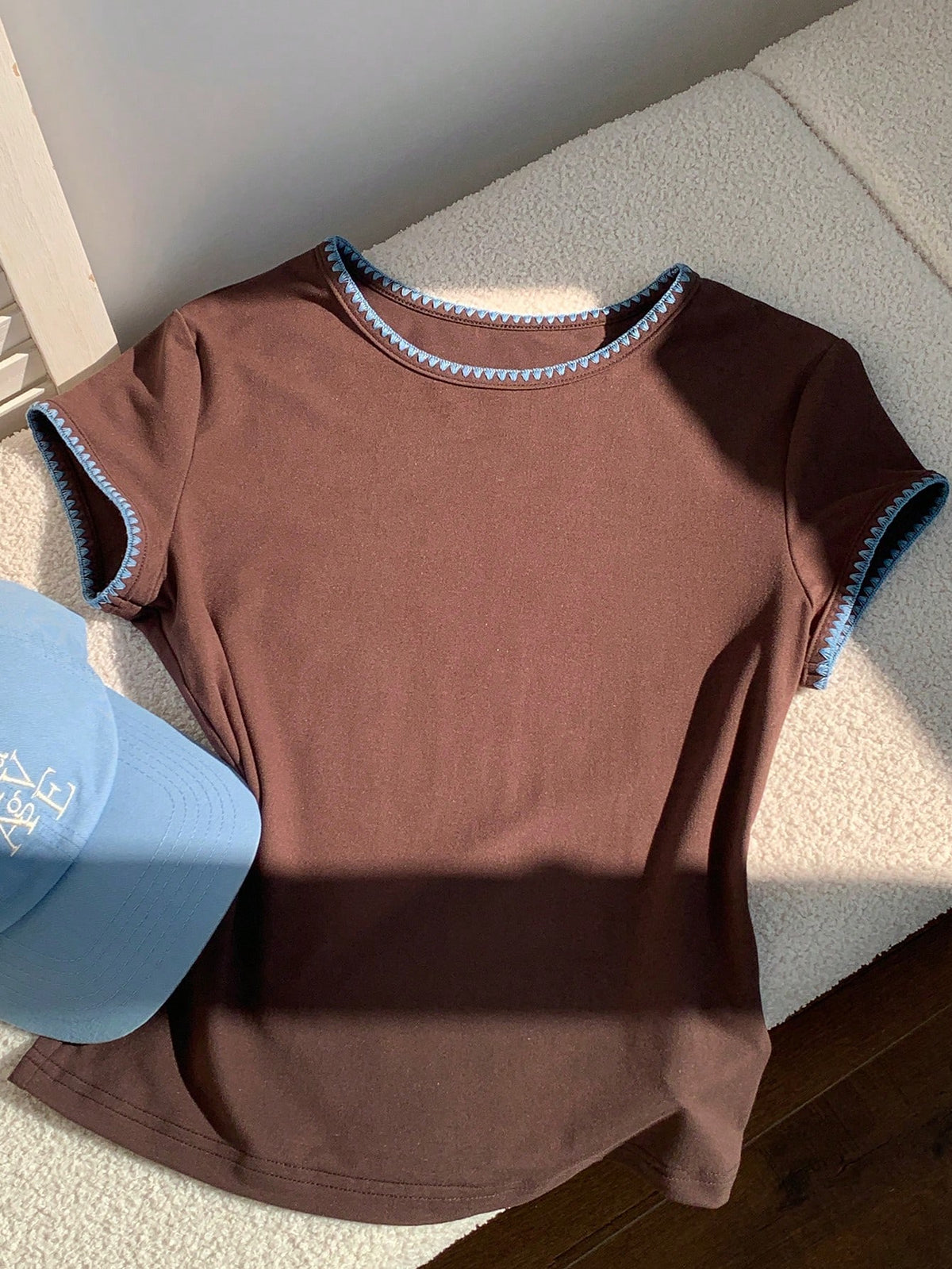 Comfortcana Women's Contrast Trim Round Neck Short Sleeve Brown Striped T-Shirt,Summer Casual 90s School Back-To-School Top,Y2k Versatile Checkered School