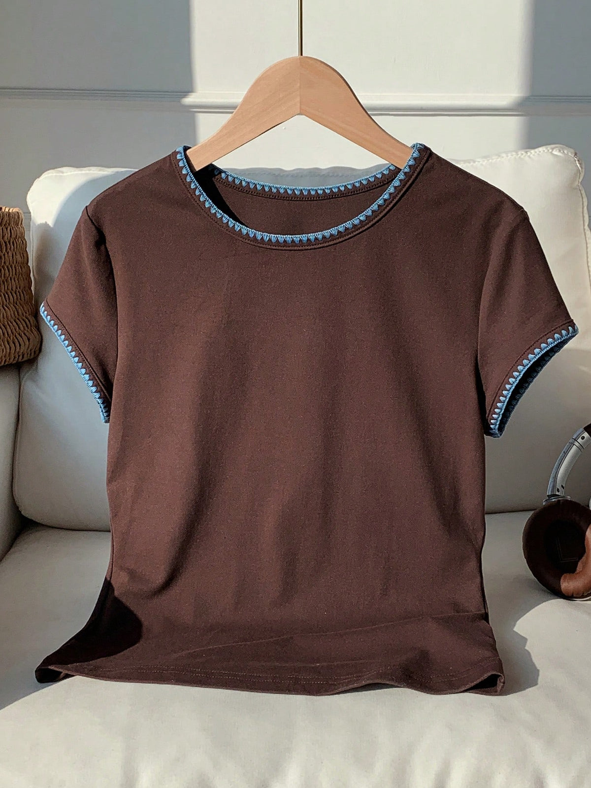 Comfortcana Women's Contrast Trim Round Neck Short Sleeve Brown Striped T-Shirt,Summer Casual 90s School Back-To-School Top,Y2k Versatile Checkered School