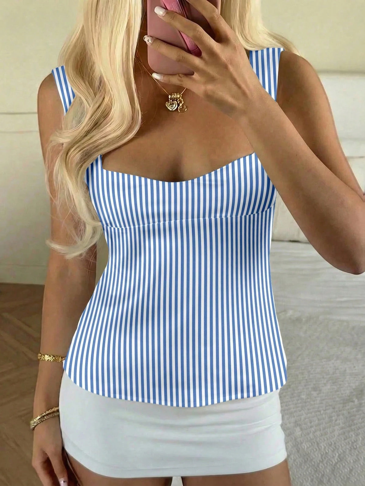 CovetEZ 2026 New Sweet Blue And White Stripe Summer Casual Vacation Camisole Top,Contrast Color Splice Open Back Tie Chic Y2K Party Beach Outings Street Style