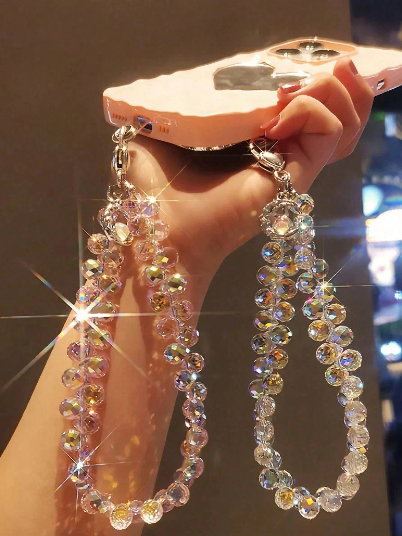 Crystal Bead Flower Pendant Phone Chain, Exquisite Sparkling Crystal Rhinestone, High-End Phone Case Charm, 2026 Fashion New Short Strap Bracelet, Phone Decoration Chain, Suitable For Outdoor Travel