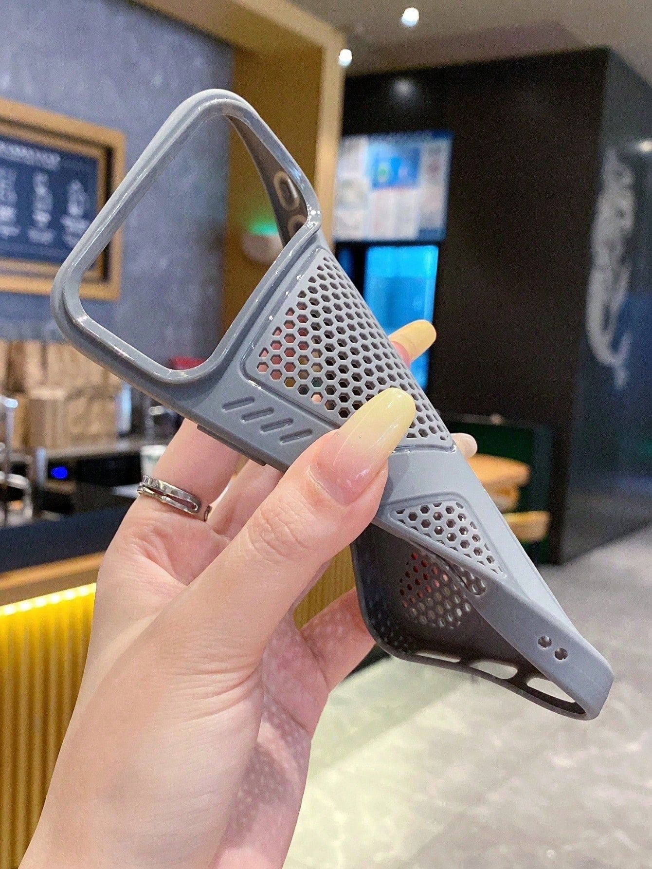 CteGlodrix Heat Dissipation Phone Case For Summer, Hollow Mesh Back Design For Continuous Cooling, Compatible With Apple 17 16 15 14 13 12 11 Pro Max Series, Soft Protective Shockproof Phone Cover