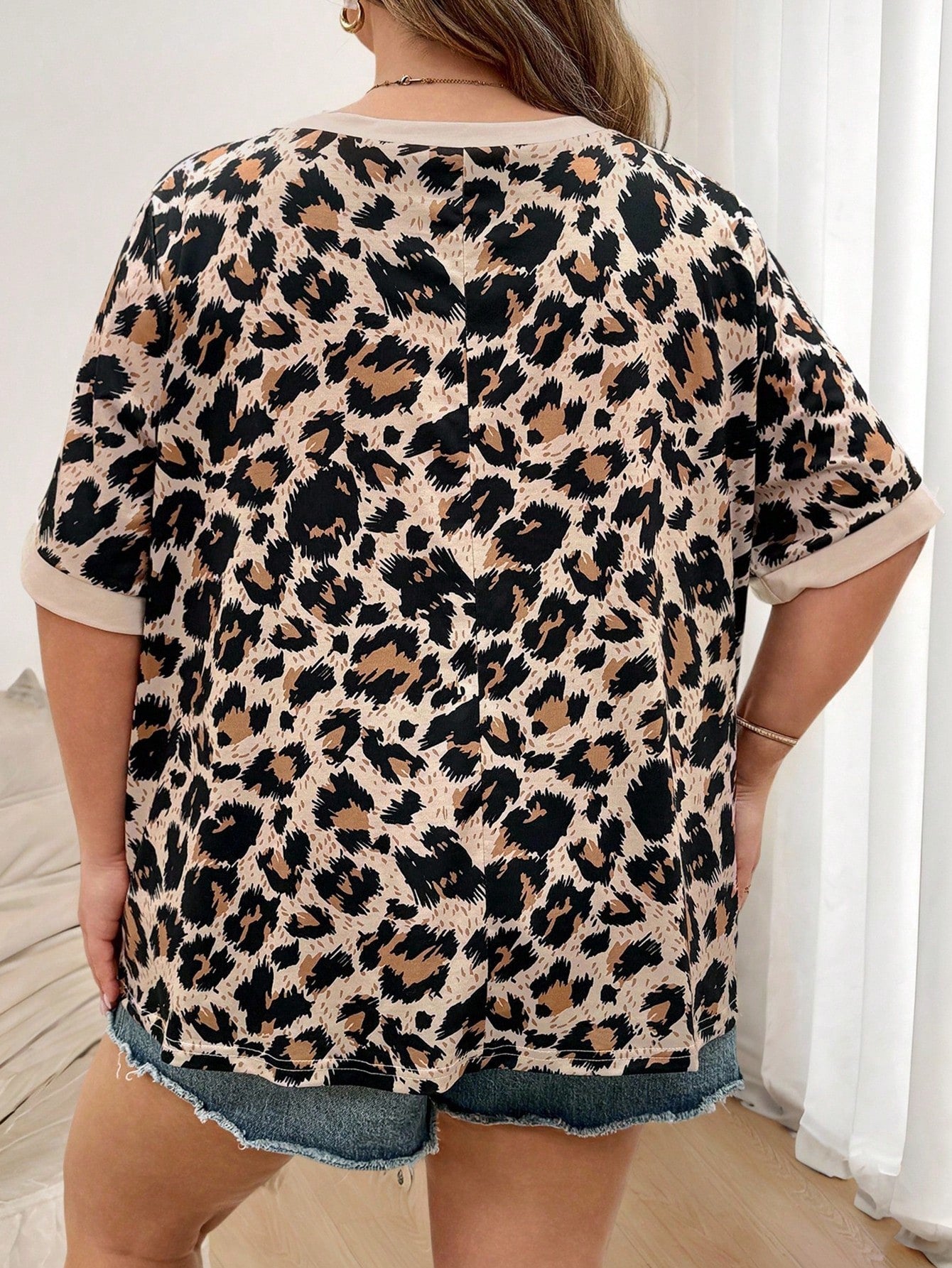 CURVE+ Large Women's Leopard Print And Letter Pattern T-Shirt, Curve Plus, Boho Vacation, Plus Size T-Shirt Summer, Country, Beach Vacation, Beach Wear